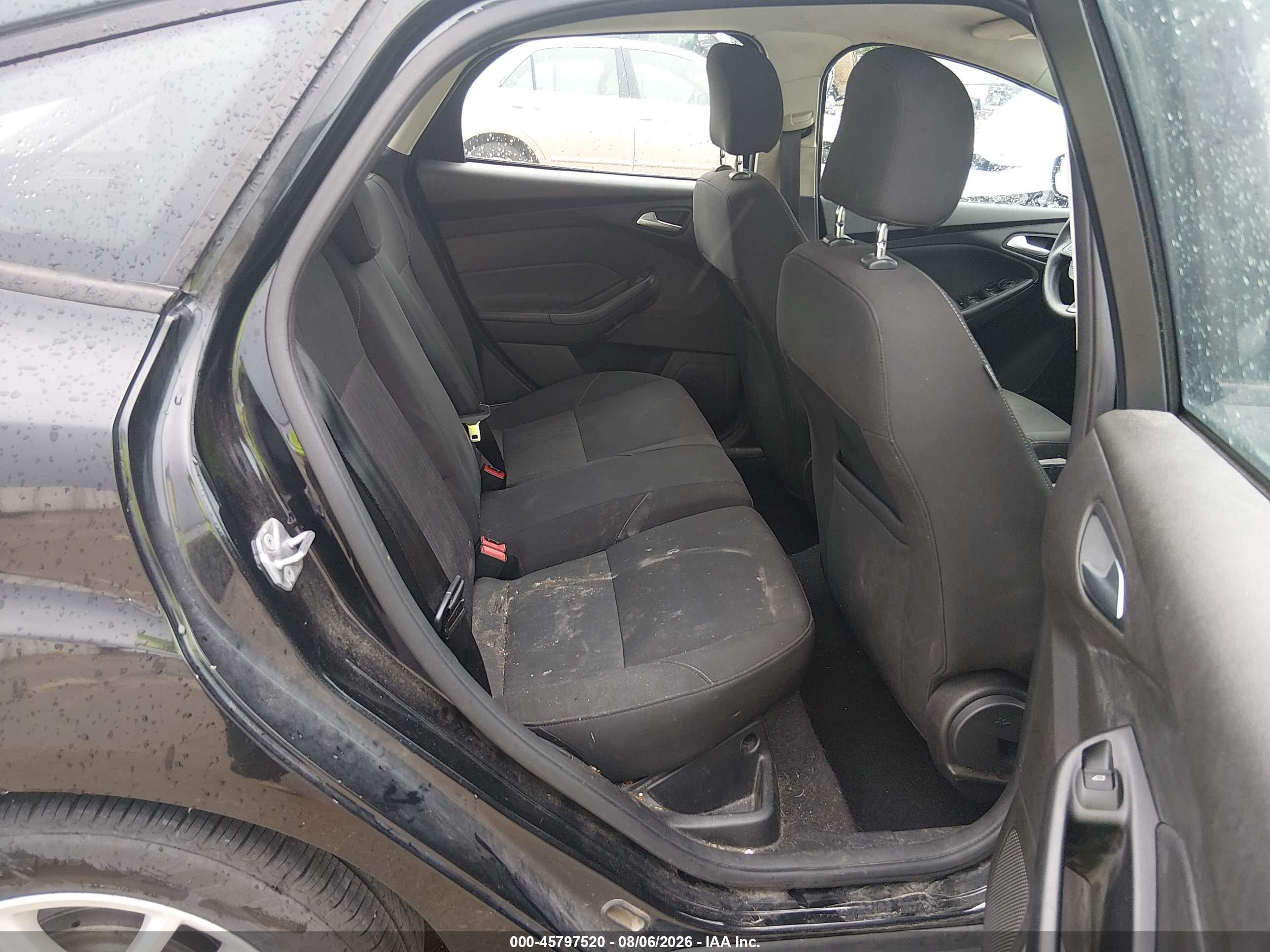 2015 Ford Focus Se Black vin: 1FADP3K2XFL385139