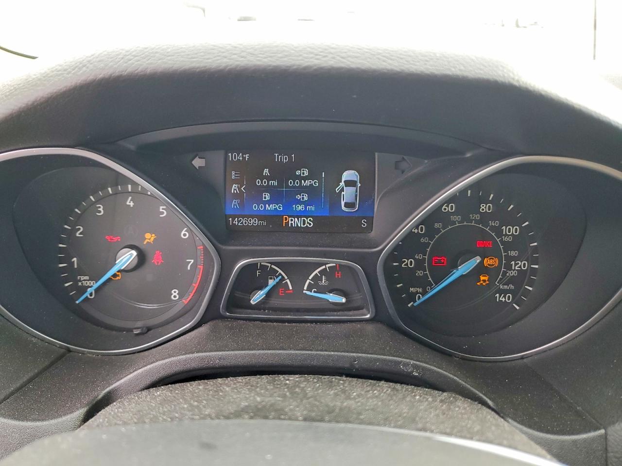 2016 Ford Focus Se White vin: 1FADP3K2XGL337206