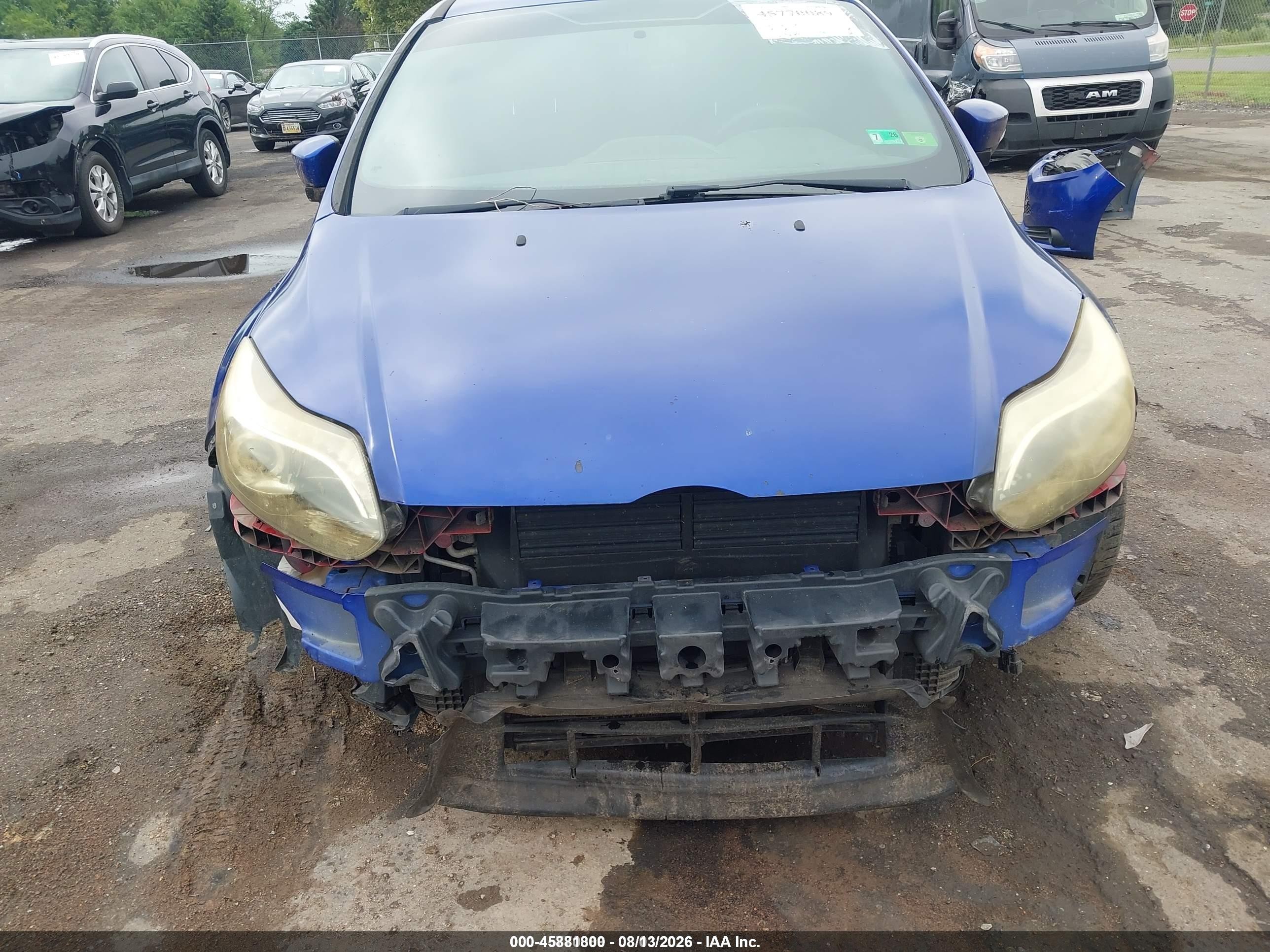 2014 Ford Focus St   Синий vin: 1FADP3L90EL358879