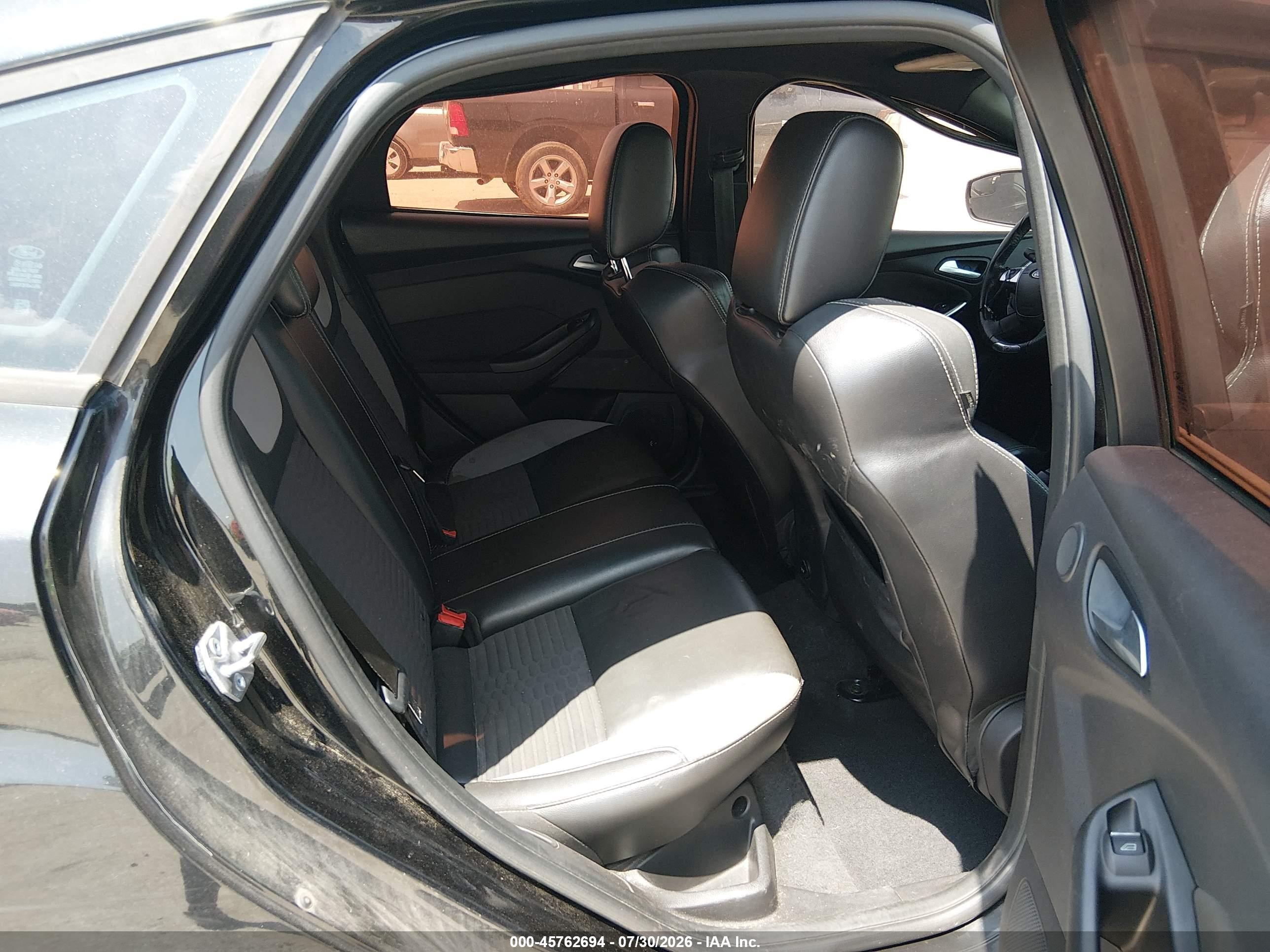 2014 Ford Focus St   Black vin: 1FADP3L90EL372166