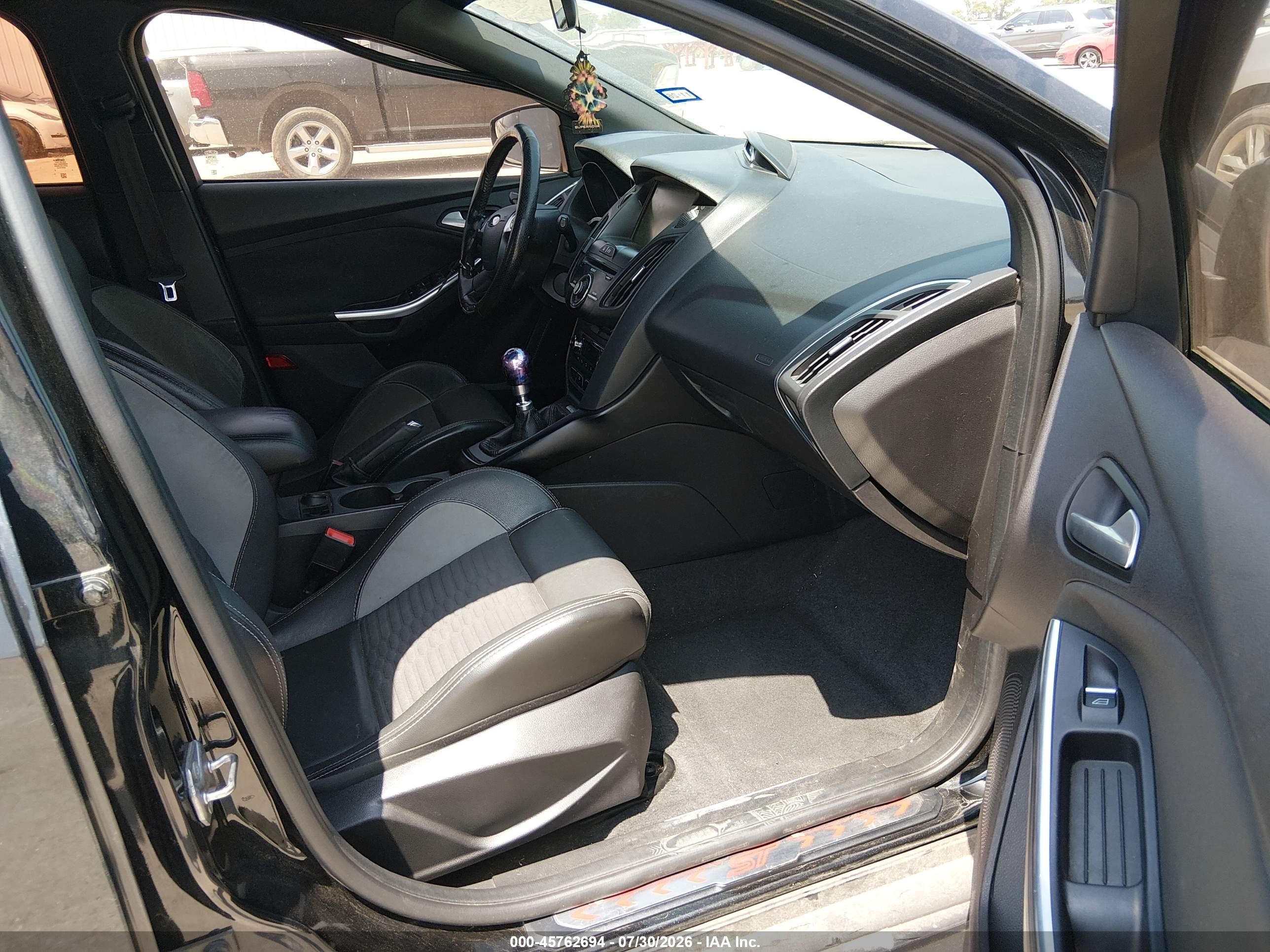 2014 Ford Focus St   Black vin: 1FADP3L90EL372166