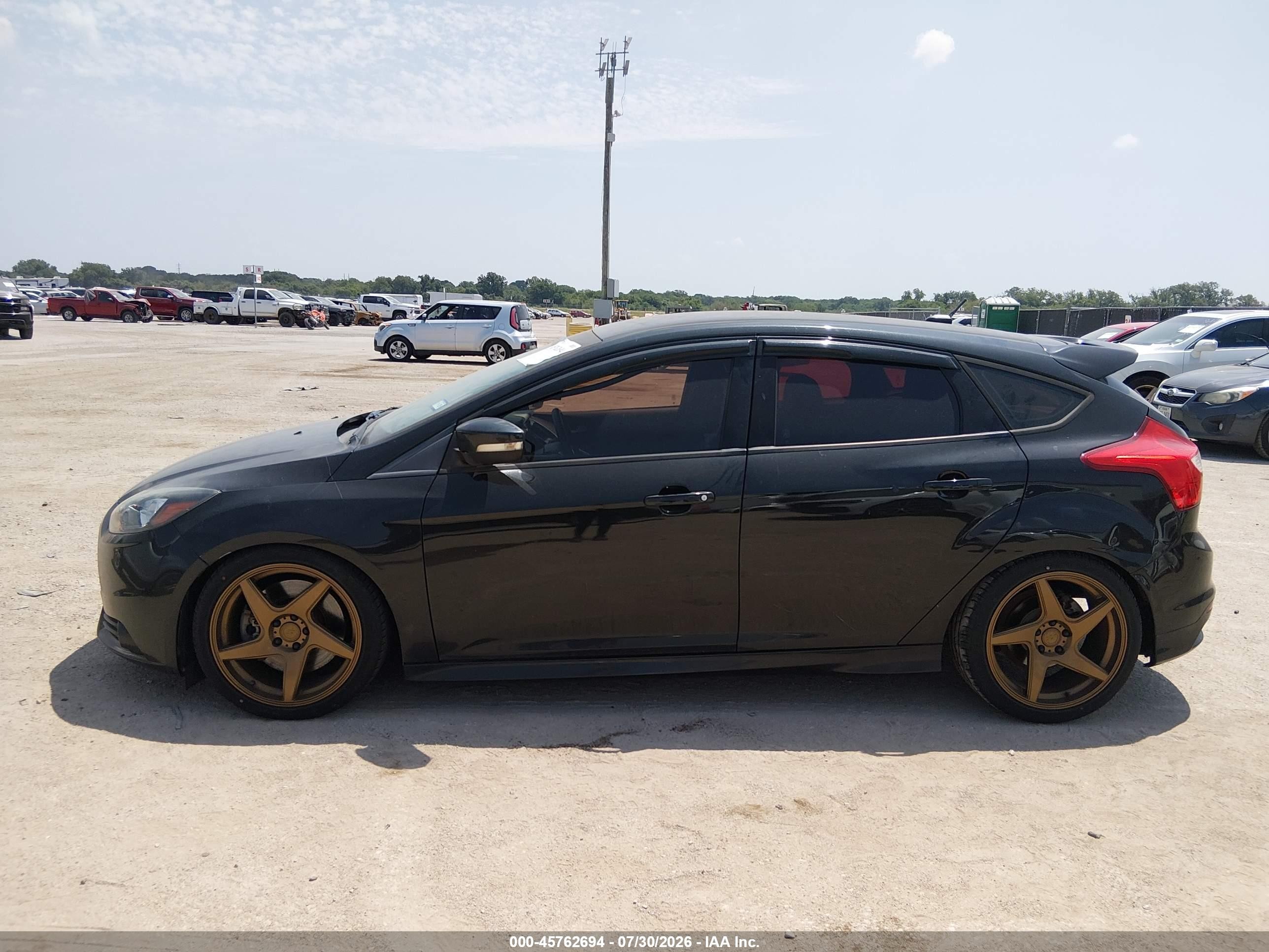 2014 Ford Focus St   Black vin: 1FADP3L90EL372166