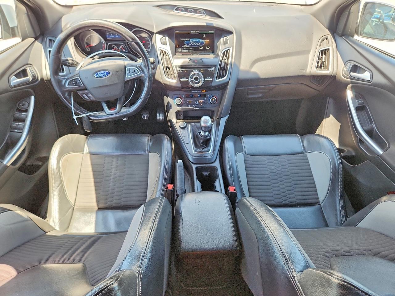 2015 Ford Focus St White vin: 1FADP3L90FL334132