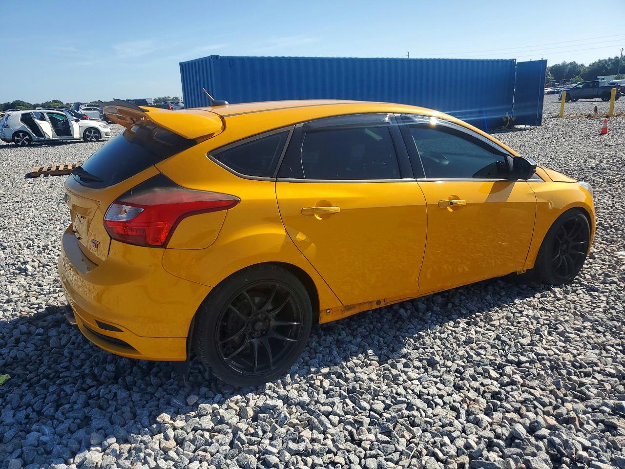 2013 Ford Focus St Gold vin: 1FADP3L91DL185839