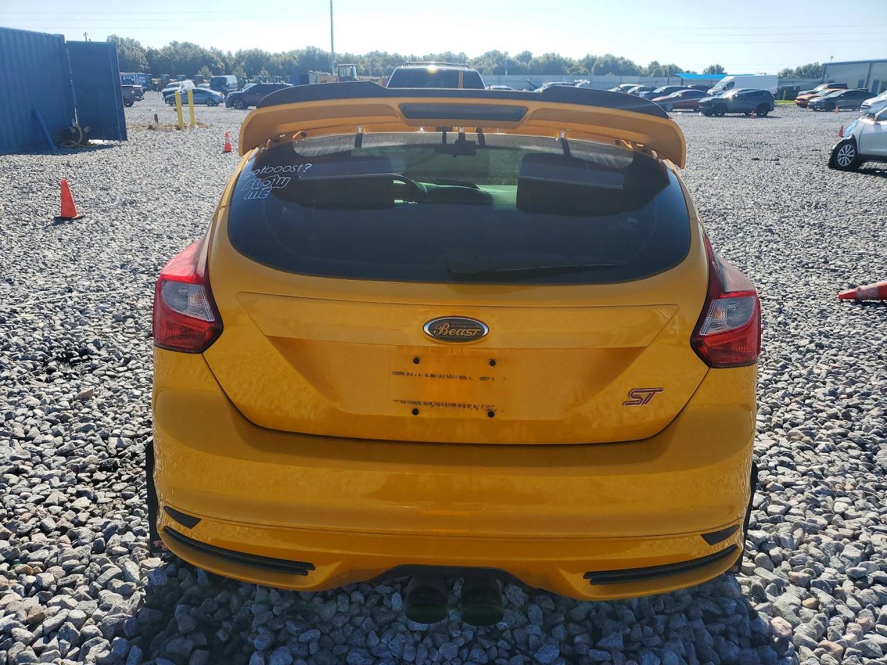 2013 Ford Focus St Gold vin: 1FADP3L91DL185839