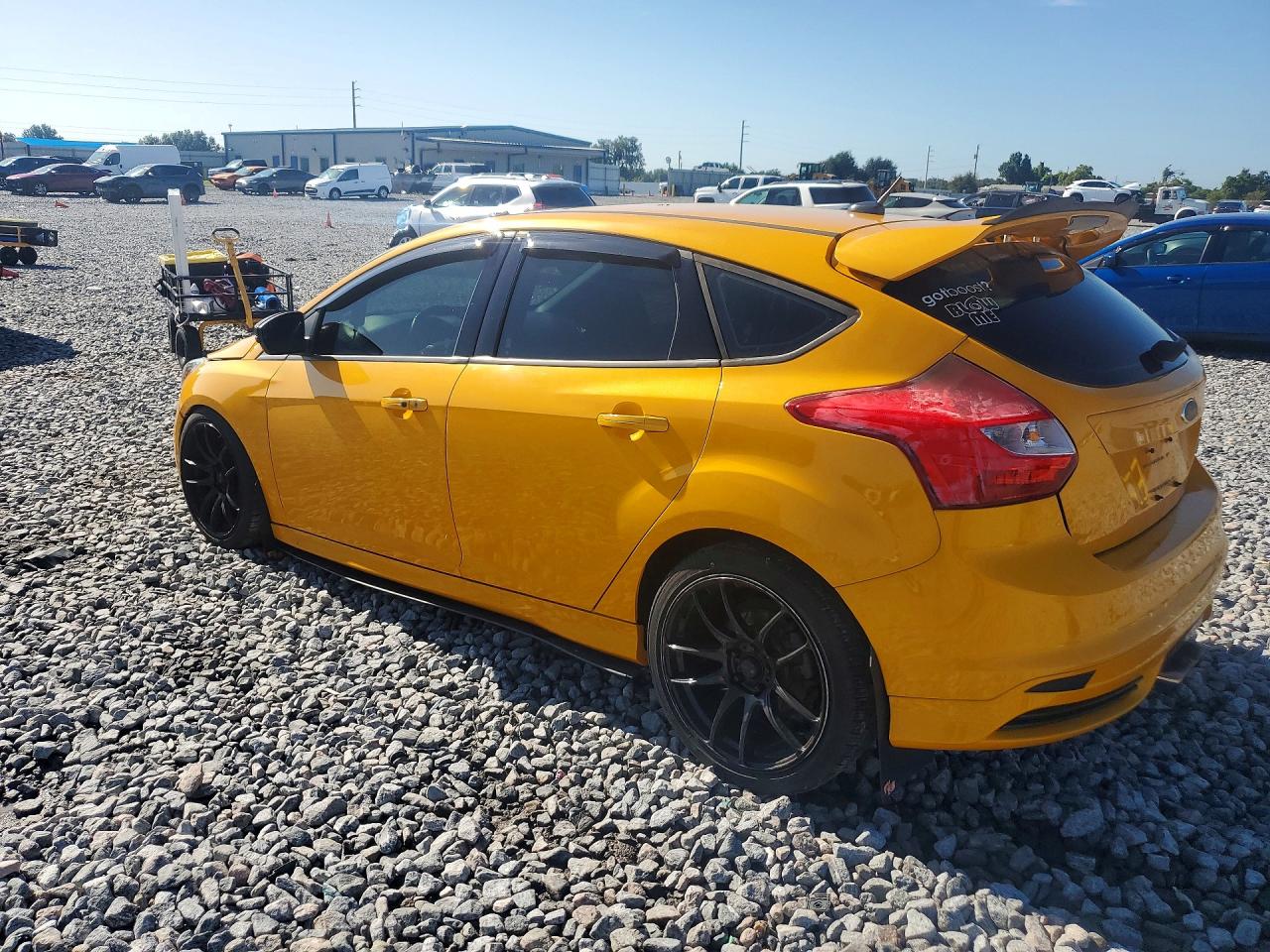 2013 Ford Focus St Gold vin: 1FADP3L91DL185839