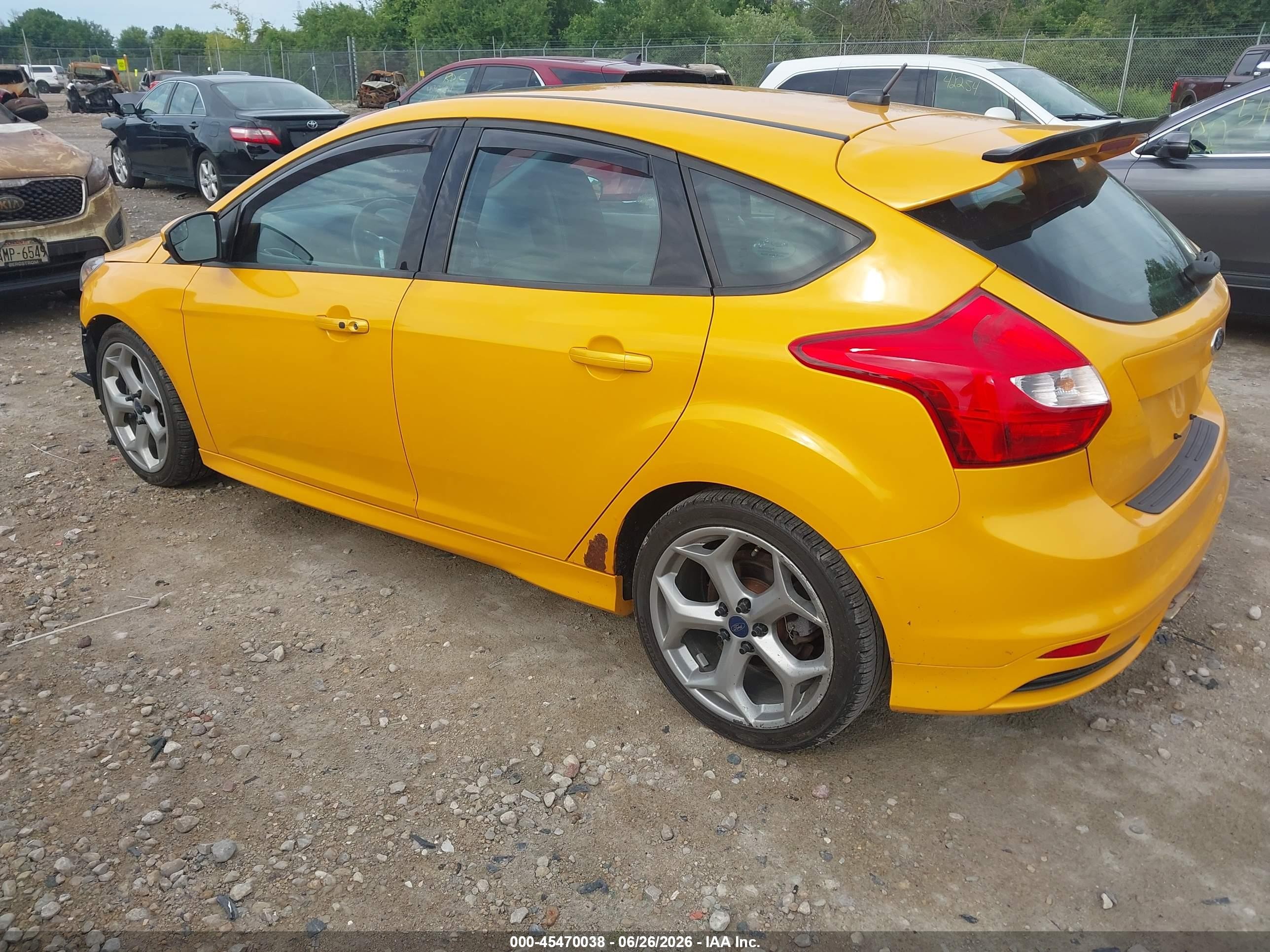 2013 Ford Focus St   Yellow vin: 1FADP3L91DL201893