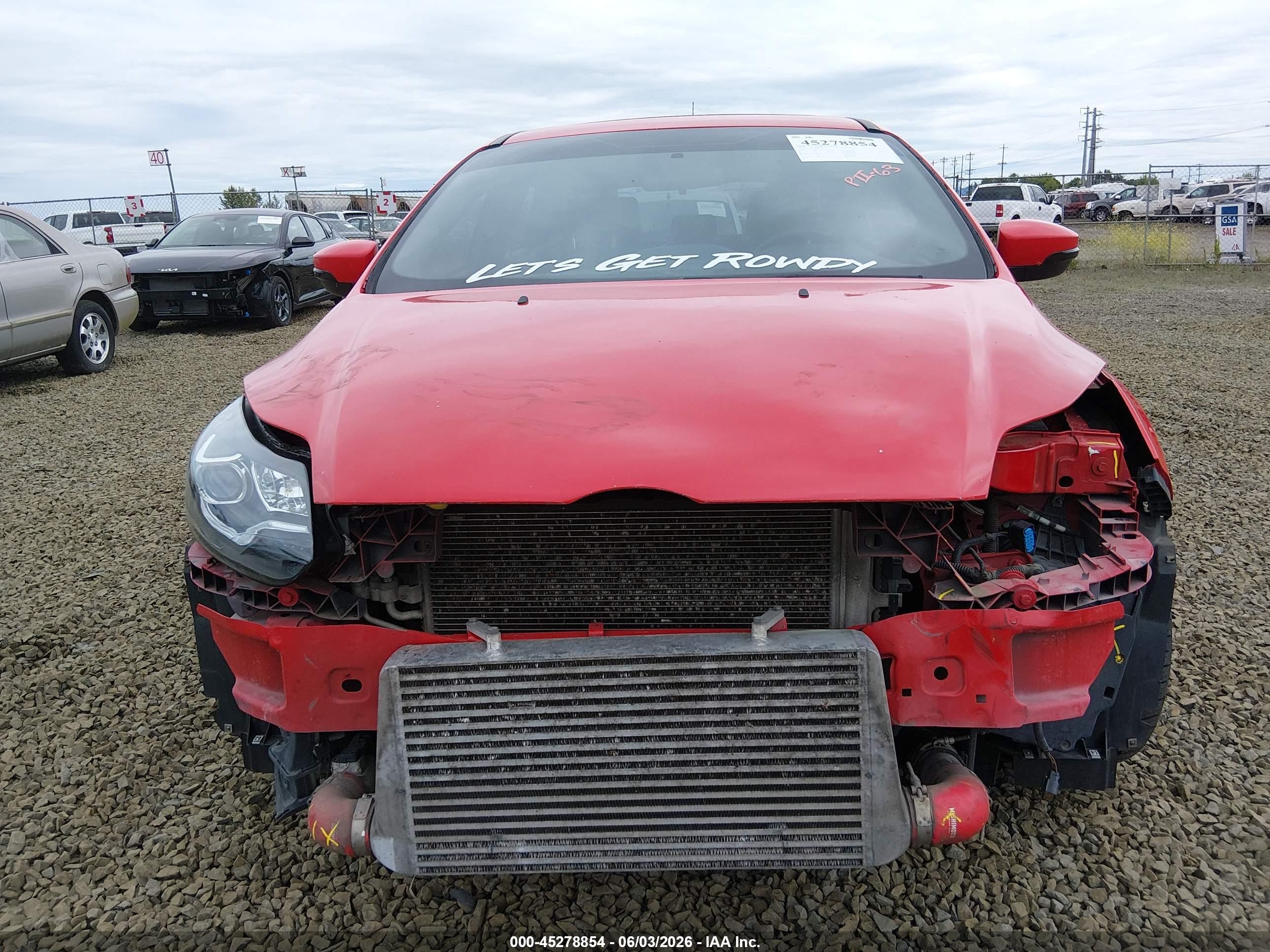 2014 Ford Focus St   Red vin: 1FADP3L91EL338947
