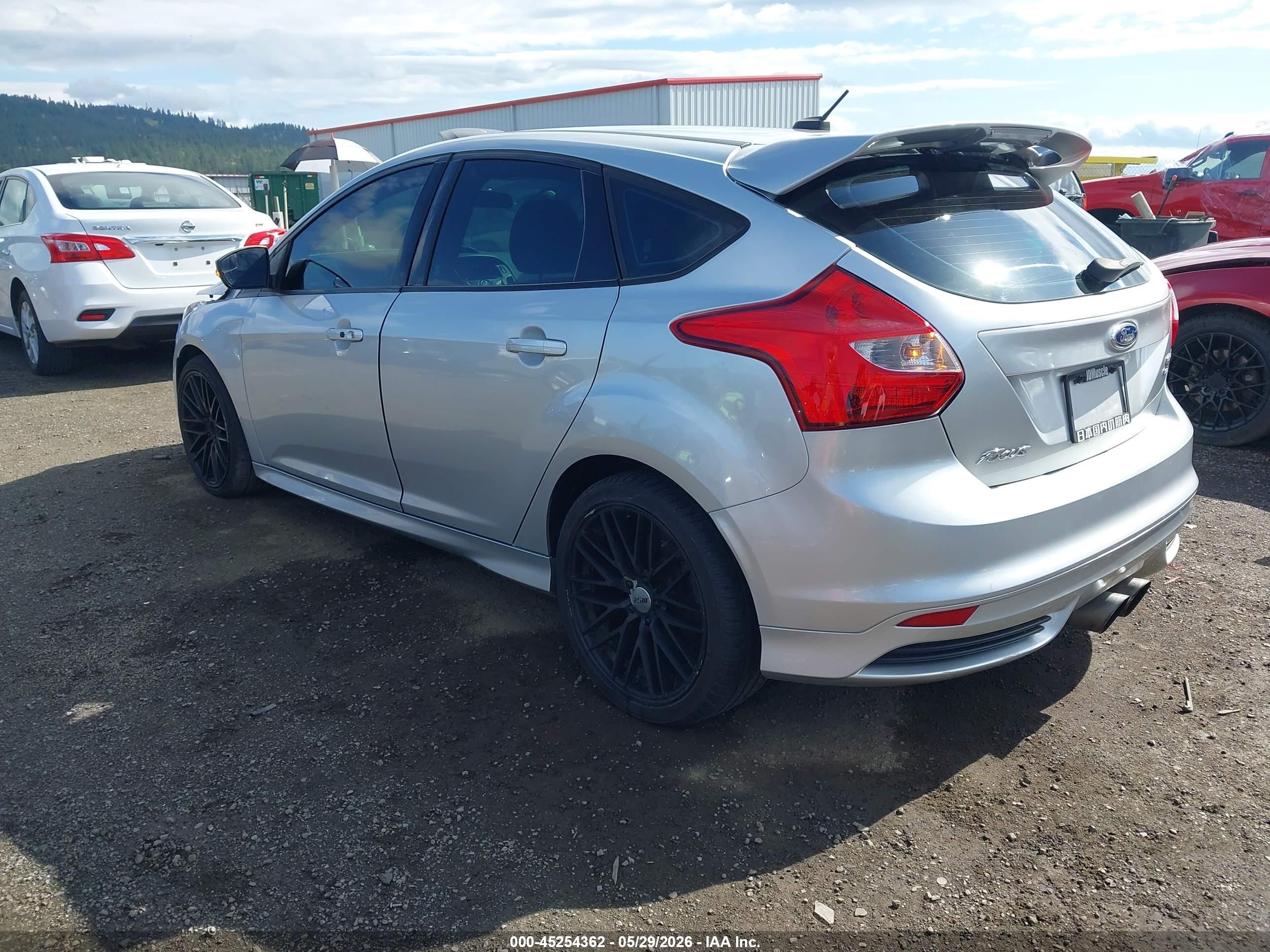 2014 Ford Focus St   Silver vin: 1FADP3L92EL375683