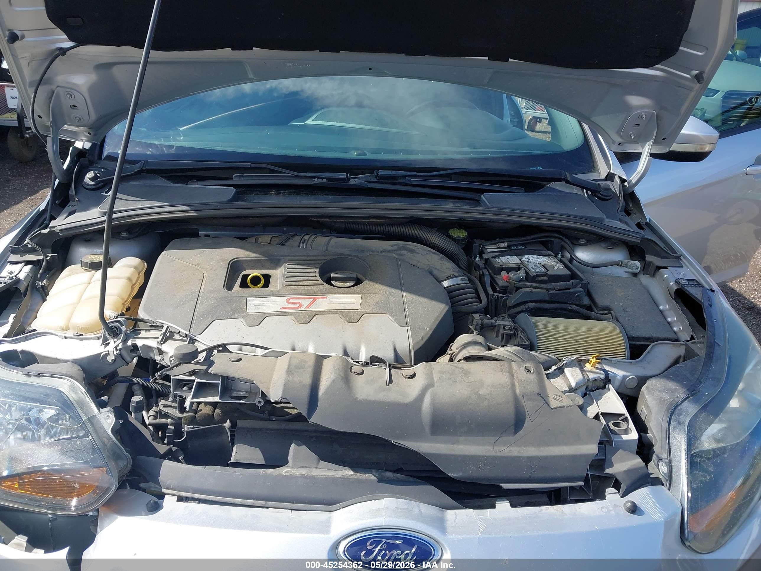 2014 Ford Focus St   Silver vin: 1FADP3L92EL375683