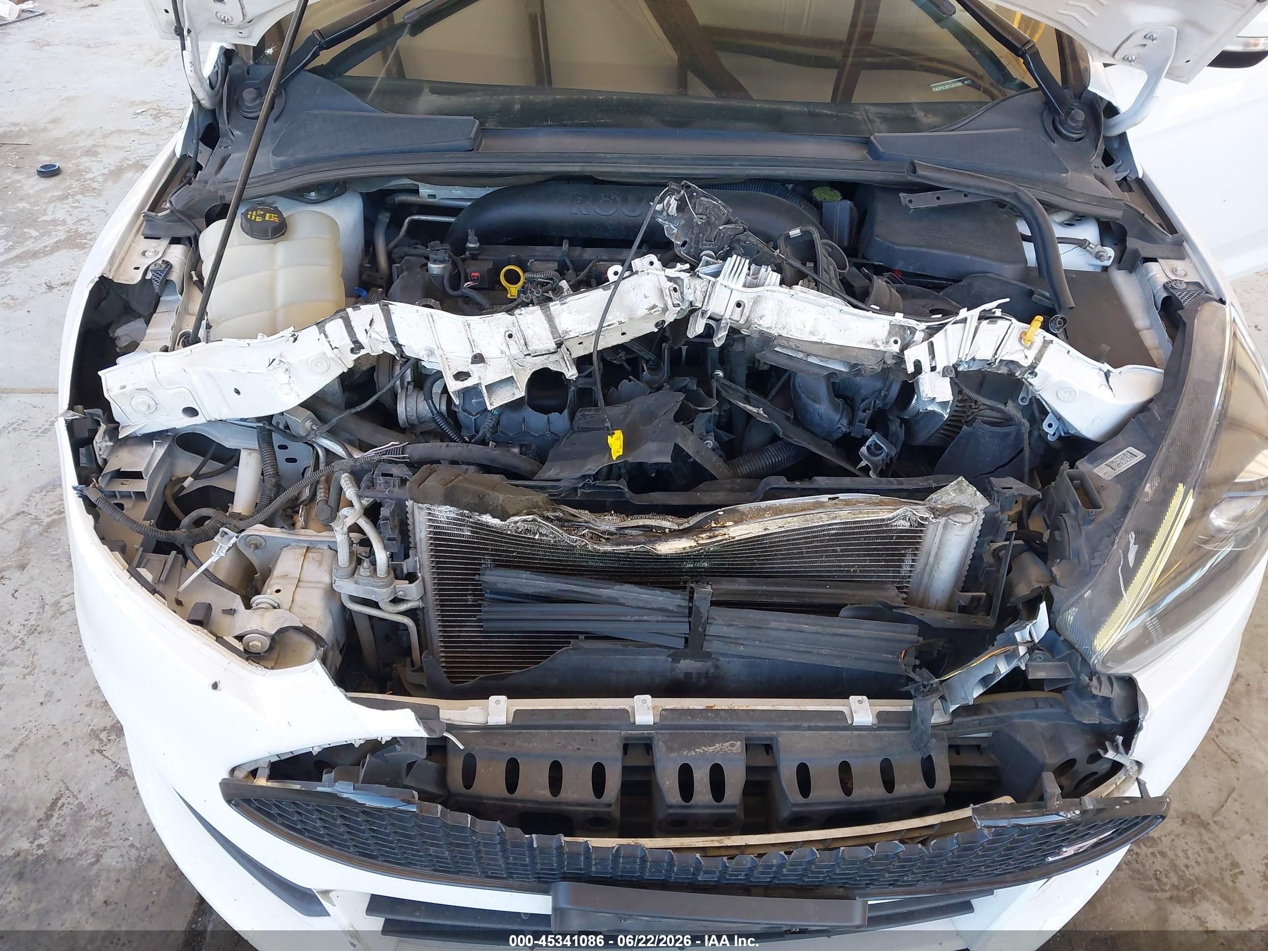 2015 Ford Focus St   White vin: 1FADP3L92FL281689