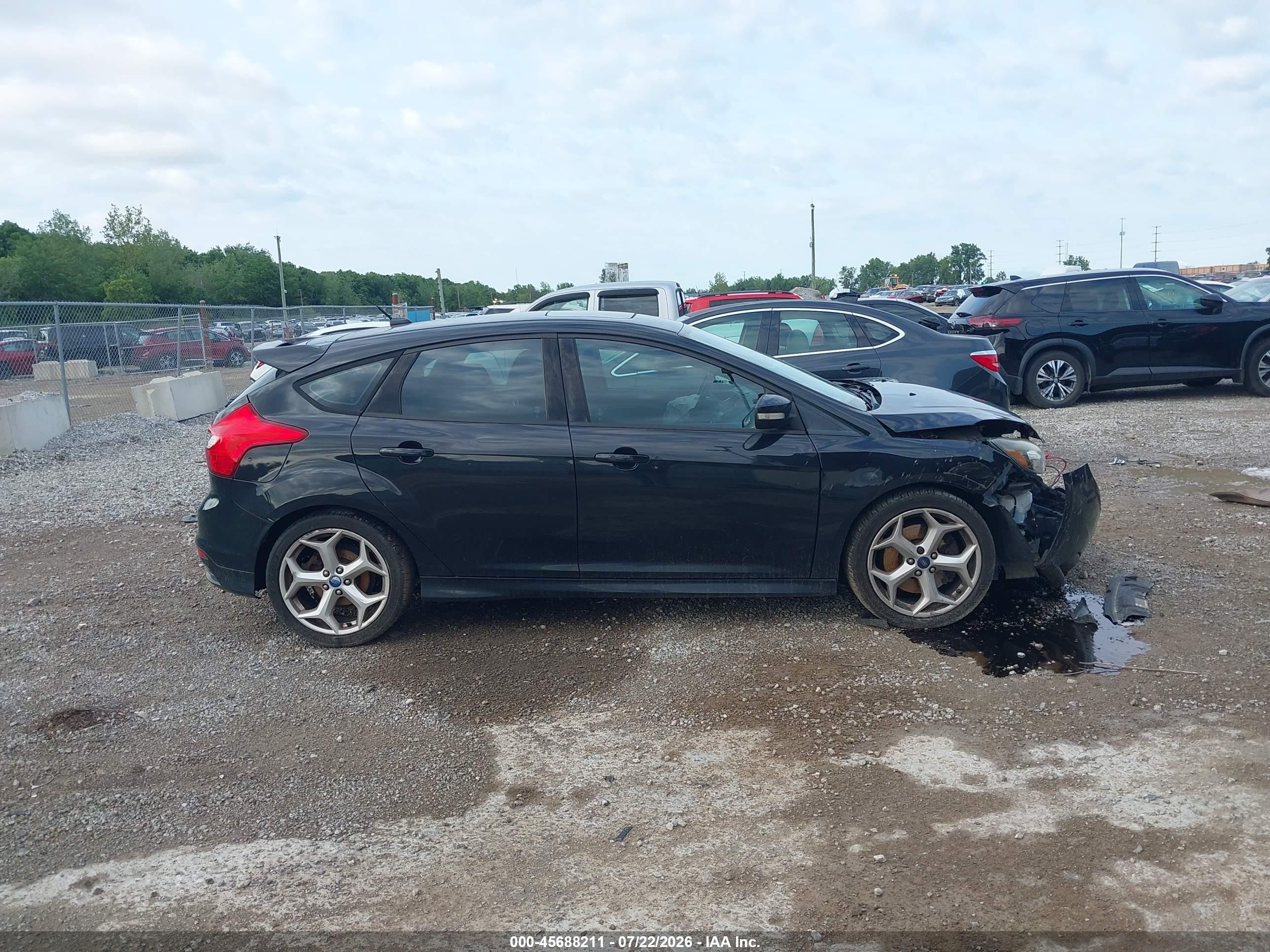 2013 Ford Focus St   Black vin: 1FADP3L93DL185597