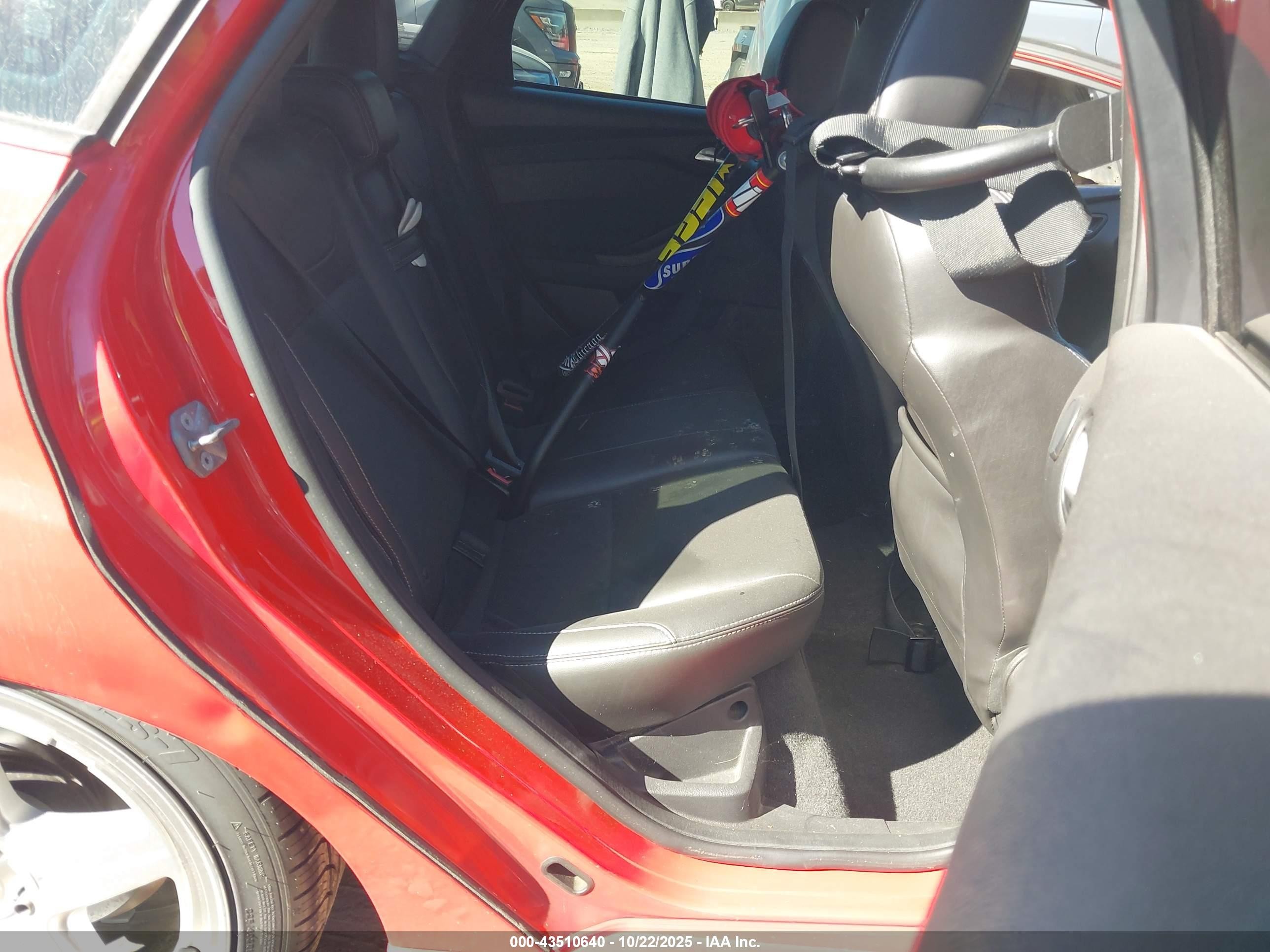 2014 Ford Focus St   Красный vin: 1FADP3L93EL126440