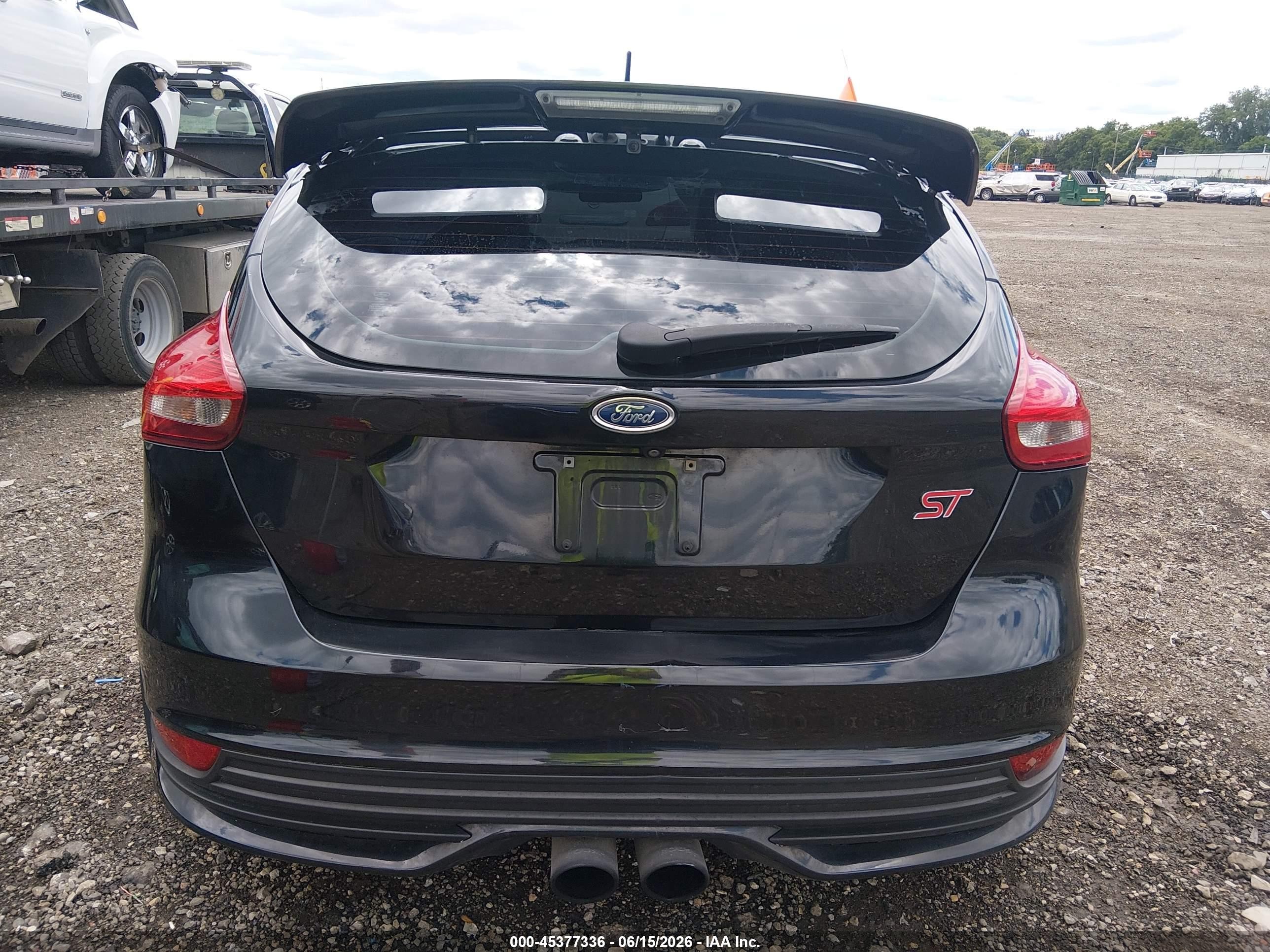 2015 Ford Focus St   Черный vin: 1FADP3L93FL341107