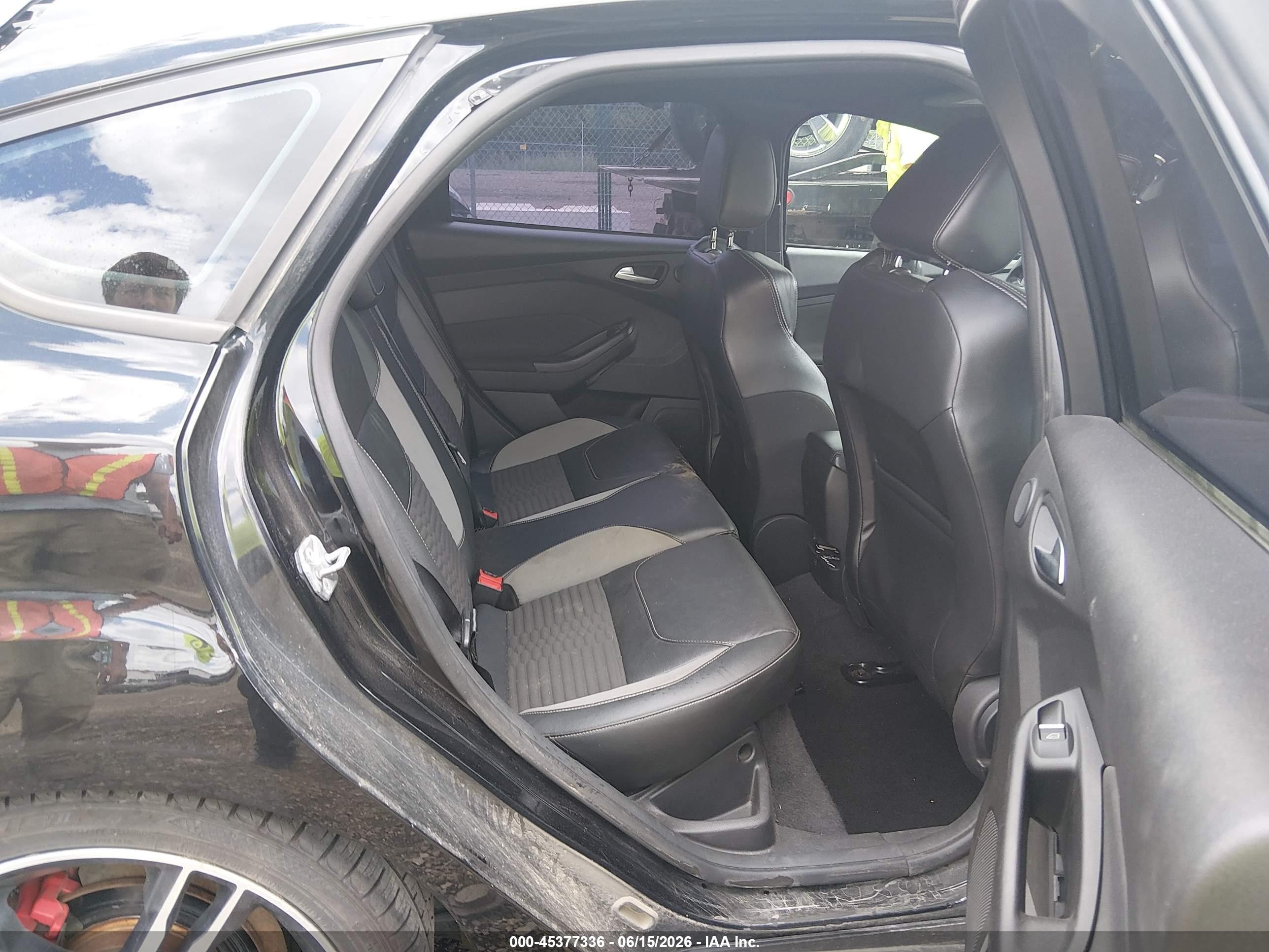 2015 Ford Focus St   Черный vin: 1FADP3L93FL341107