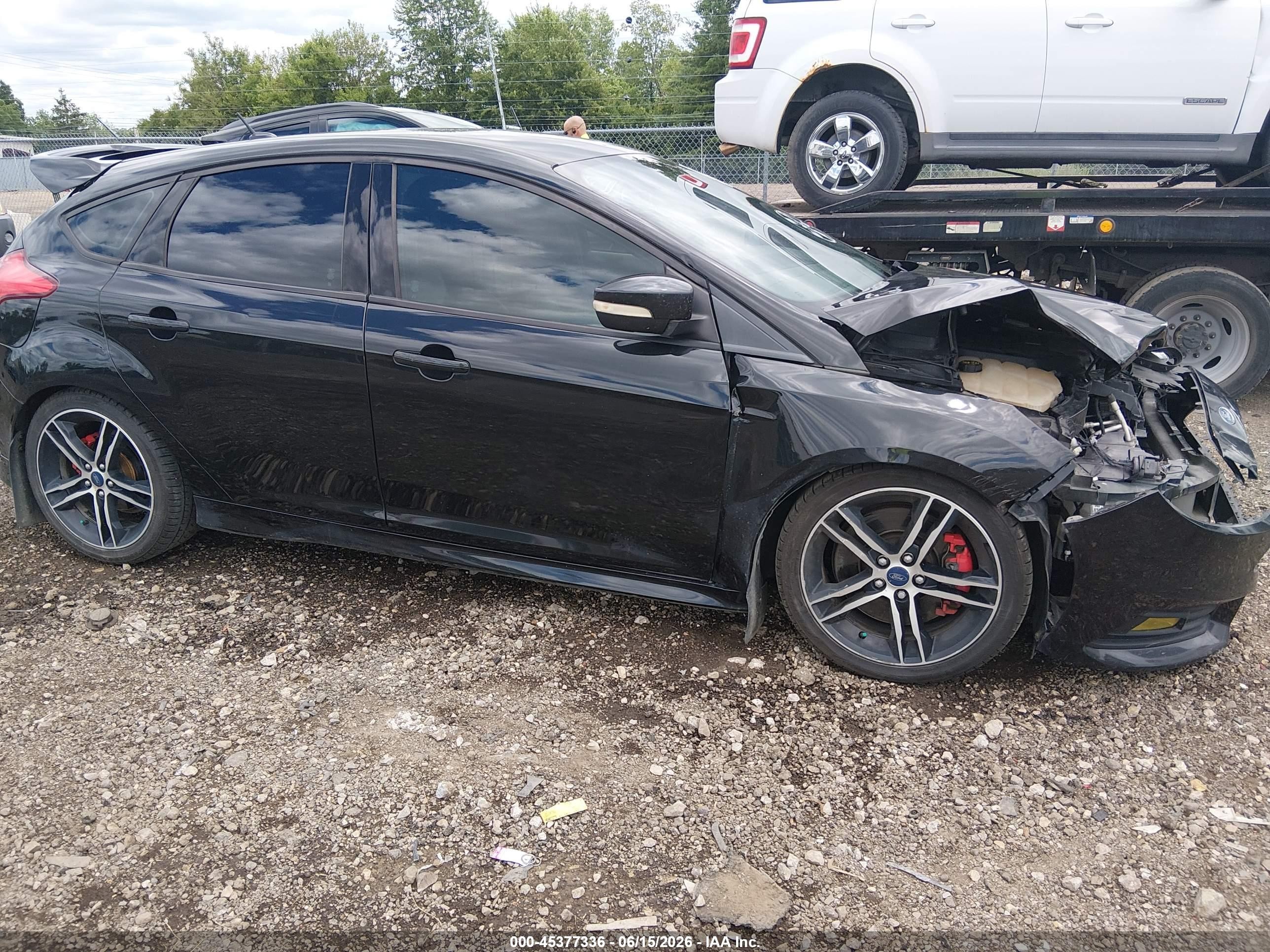 2015 Ford Focus St   Черный vin: 1FADP3L93FL341107