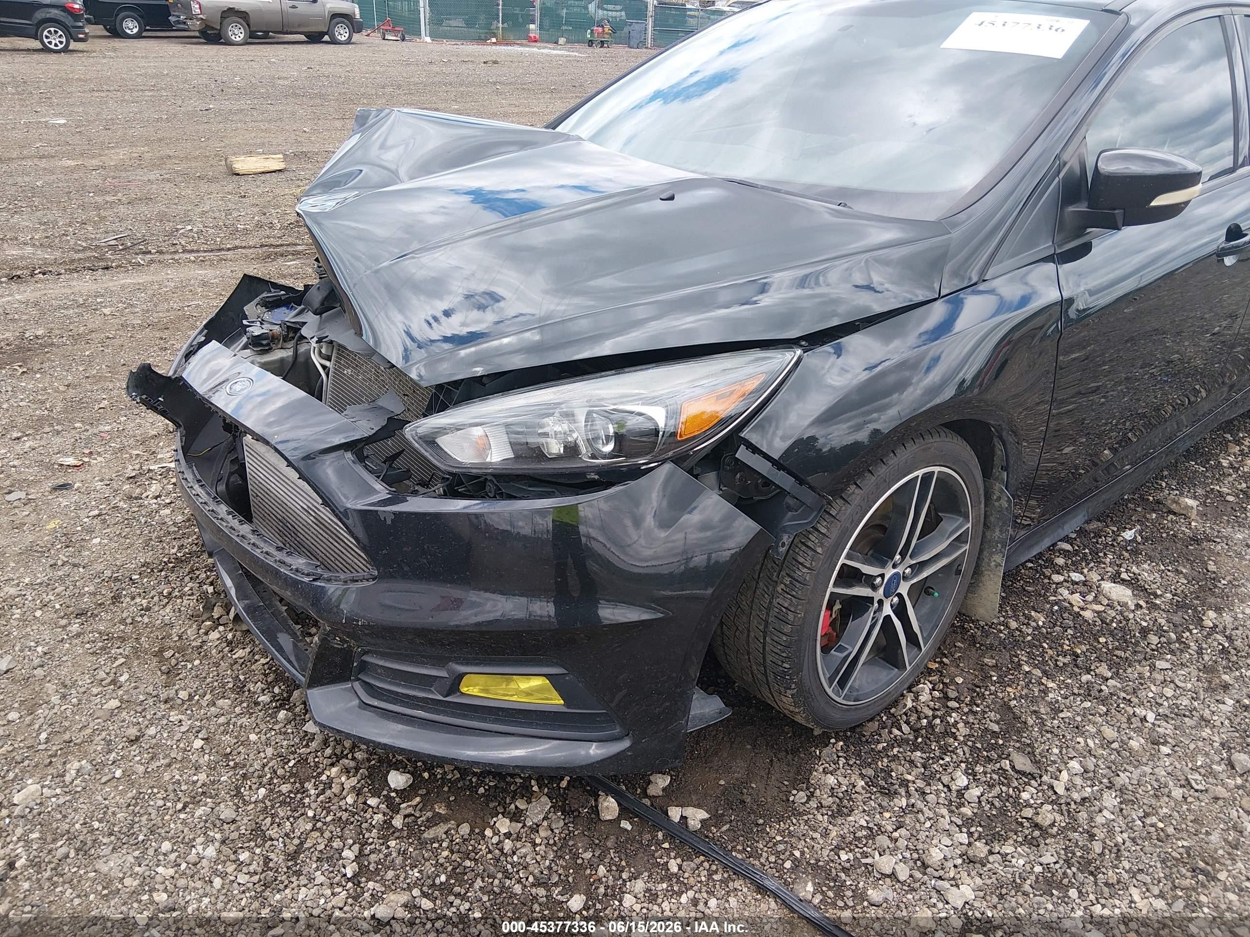 2015 Ford Focus St   Черный vin: 1FADP3L93FL341107