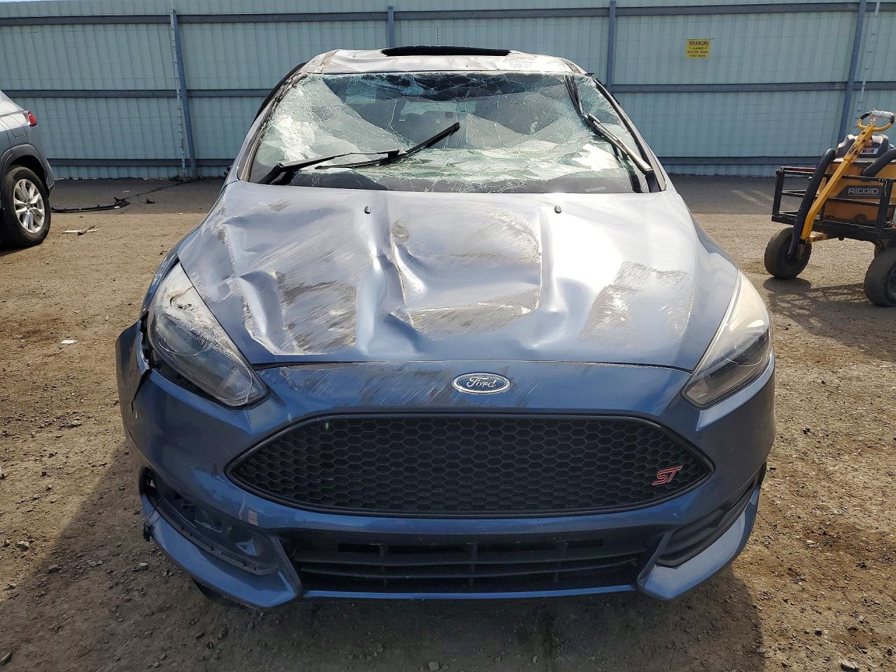 2018 Ford Focus St Blue vin: 1FADP3L93JL225950
