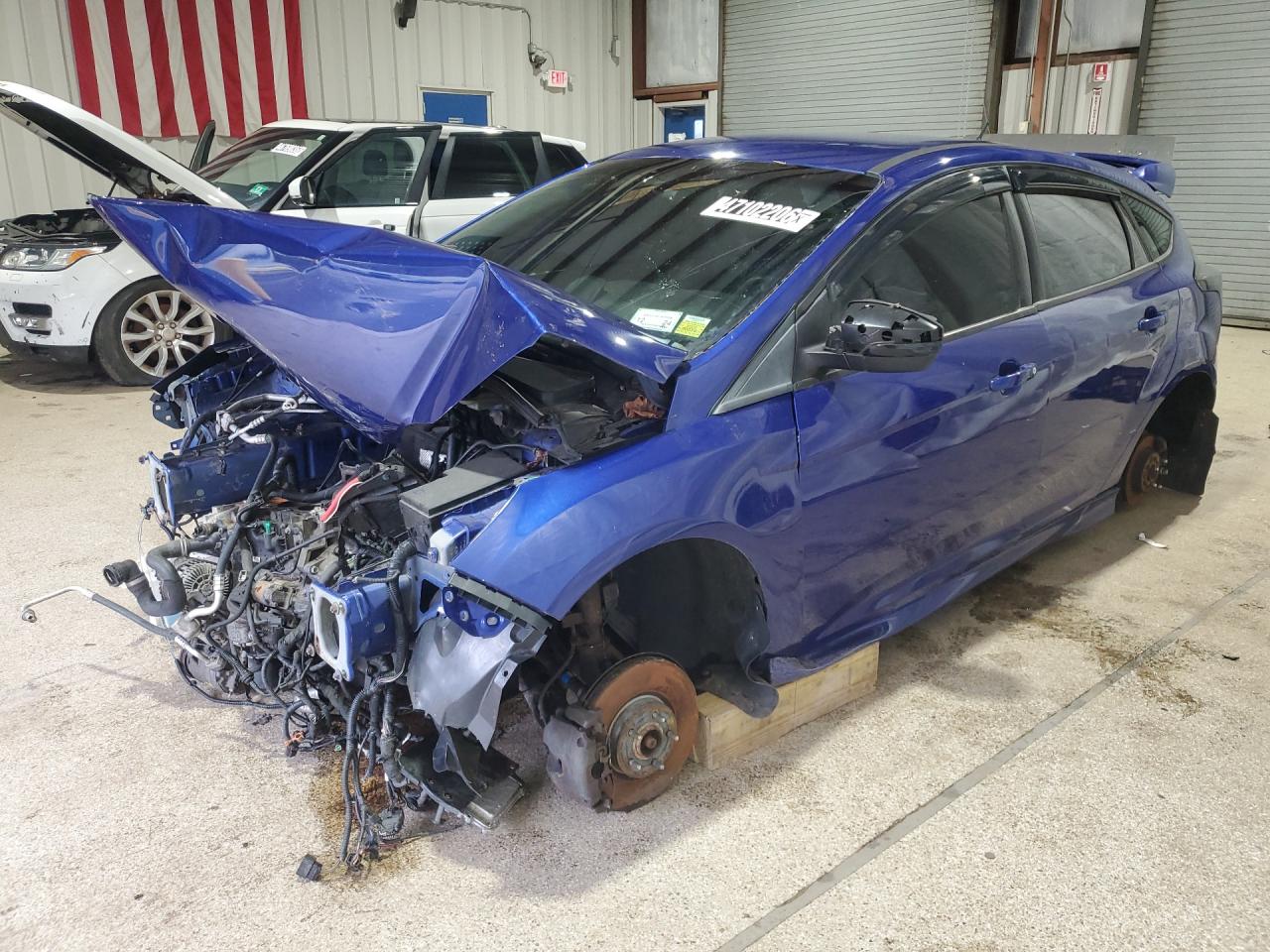 2013 Ford Focus St Blue vin: 1FADP3L94DL196799 Damage: Left Front Fender, Dent(S) W/ Paint Dmg, 2 To 3 Inches
