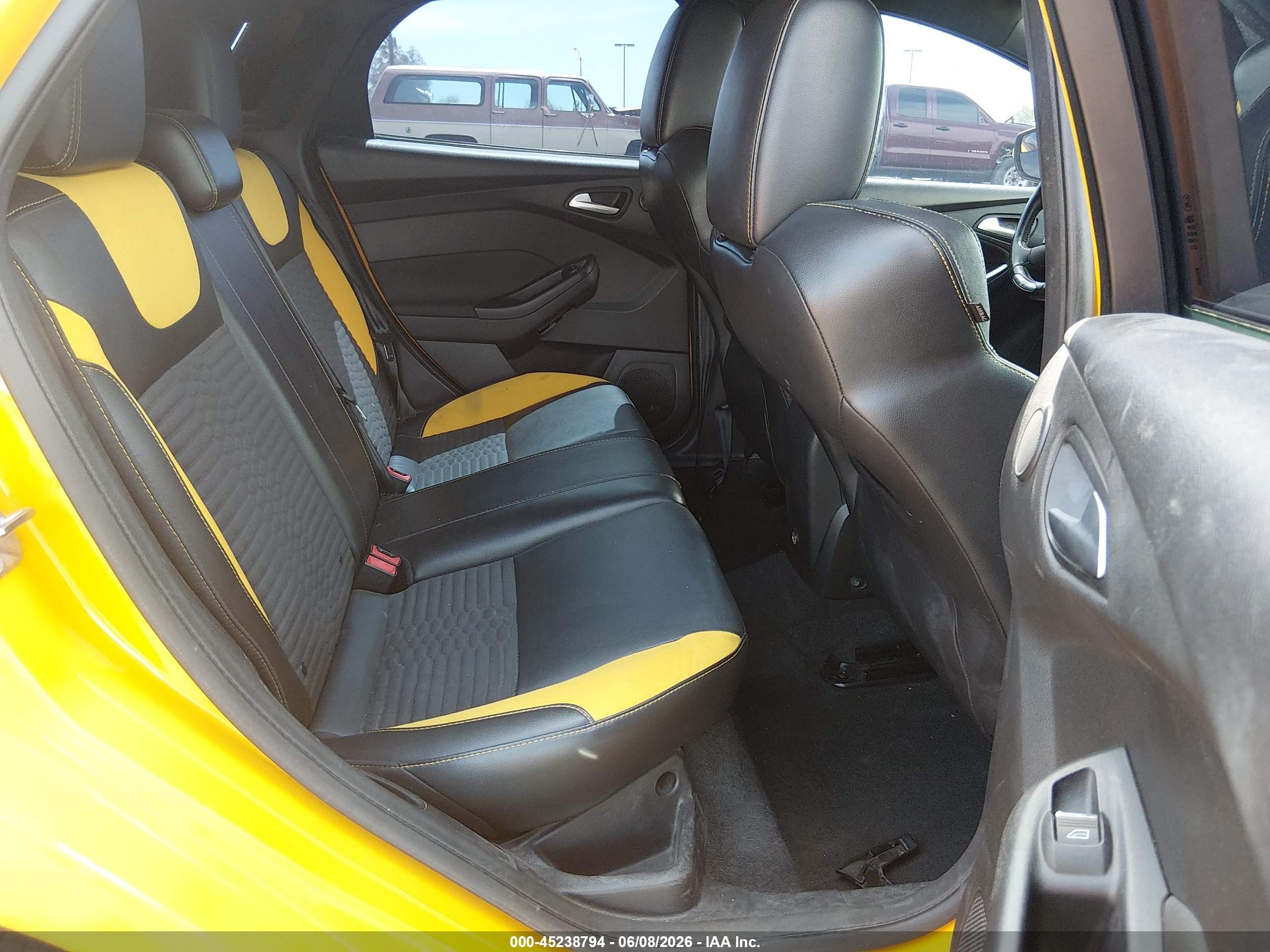 2013 Ford Focus St Yellow vin: 1FADP3L94DL252126