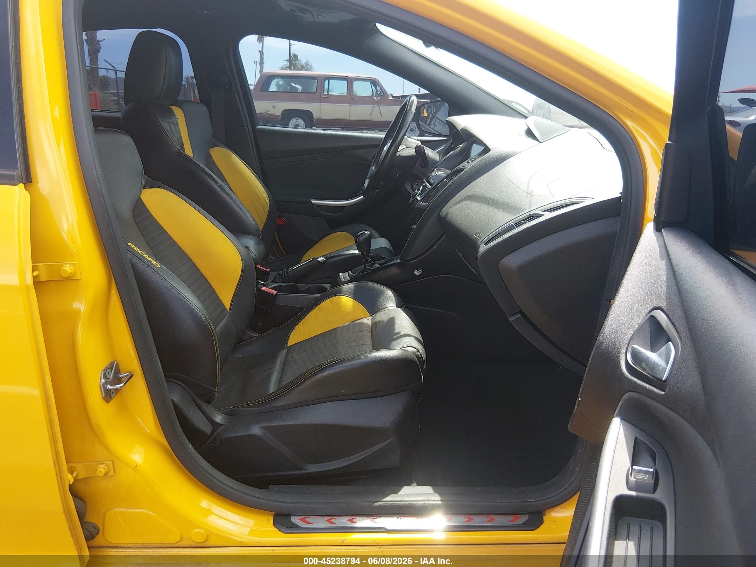 2013 Ford Focus St Yellow vin: 1FADP3L94DL252126