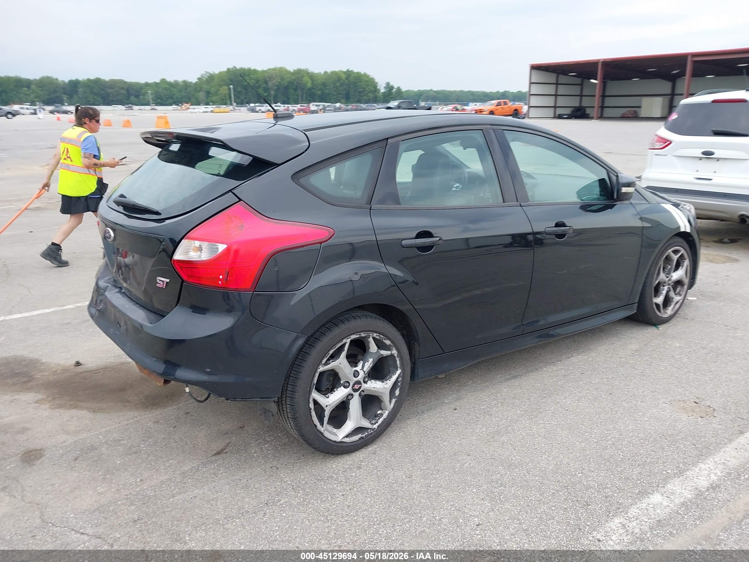 2013 Ford Focus St   Black vin: 1FADP3L94DL380270