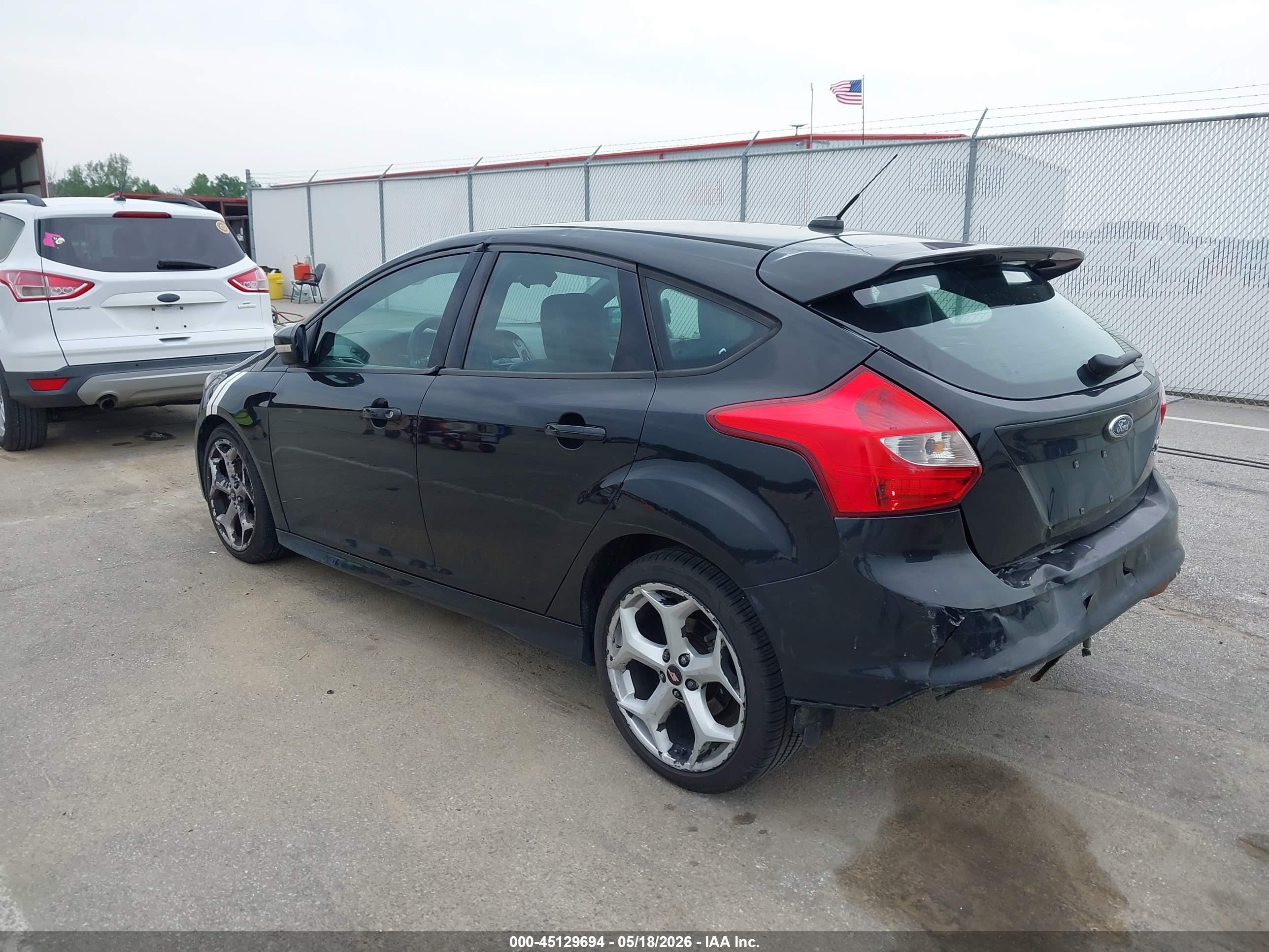 2013 Ford Focus St   Black vin: 1FADP3L94DL380270
