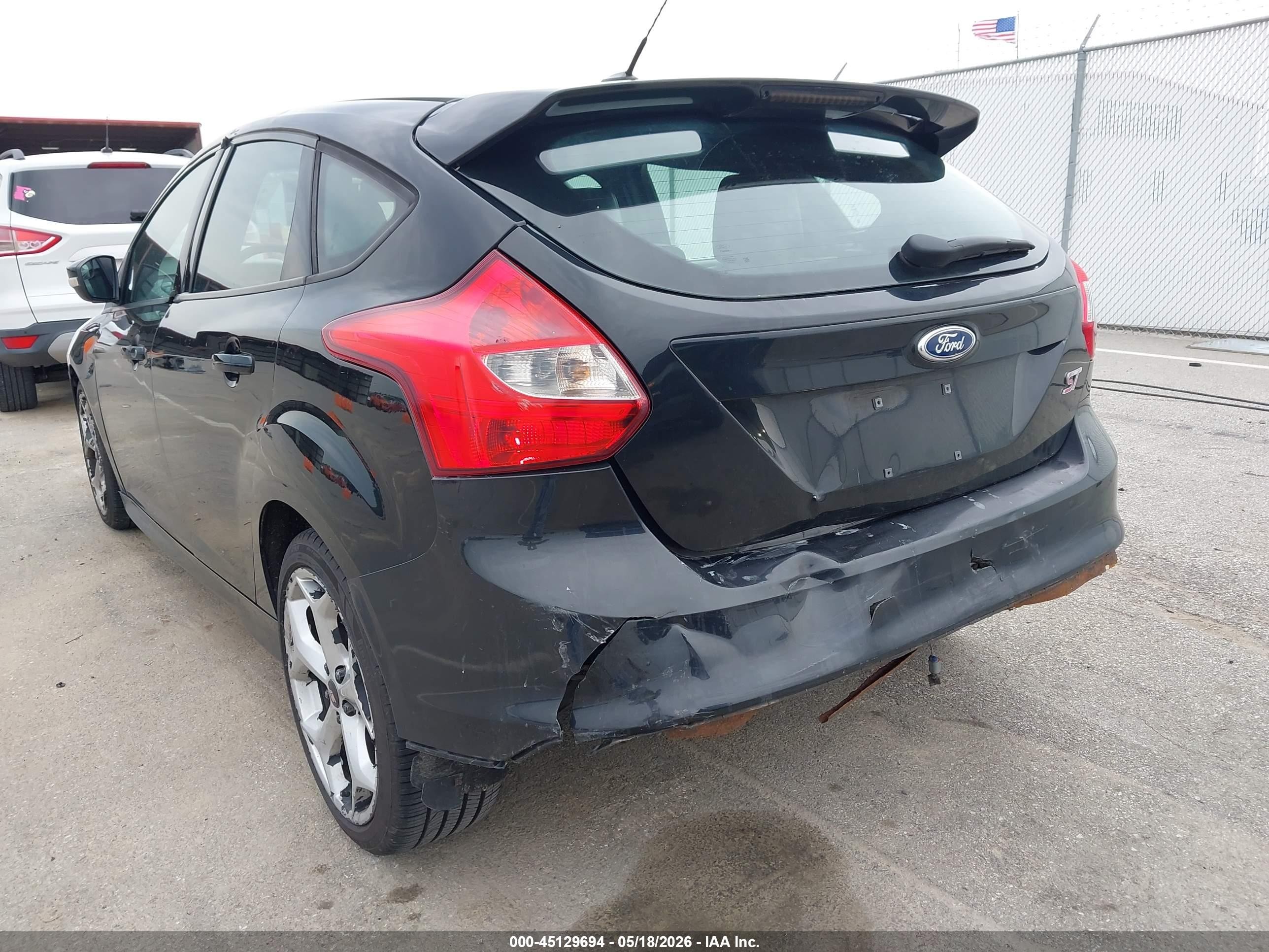 2013 Ford Focus St   Black vin: 1FADP3L94DL380270