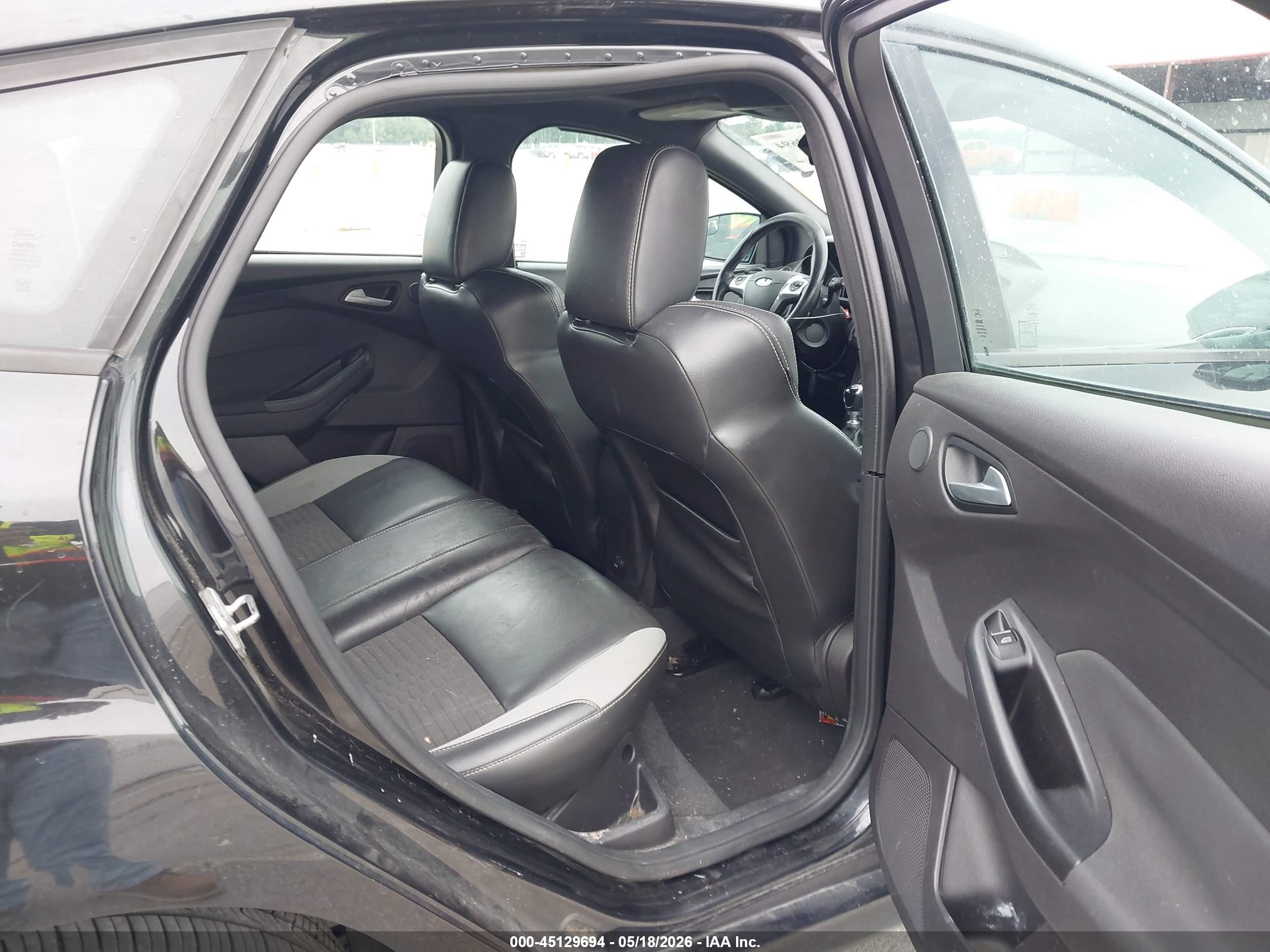 2013 Ford Focus St   Black vin: 1FADP3L94DL380270