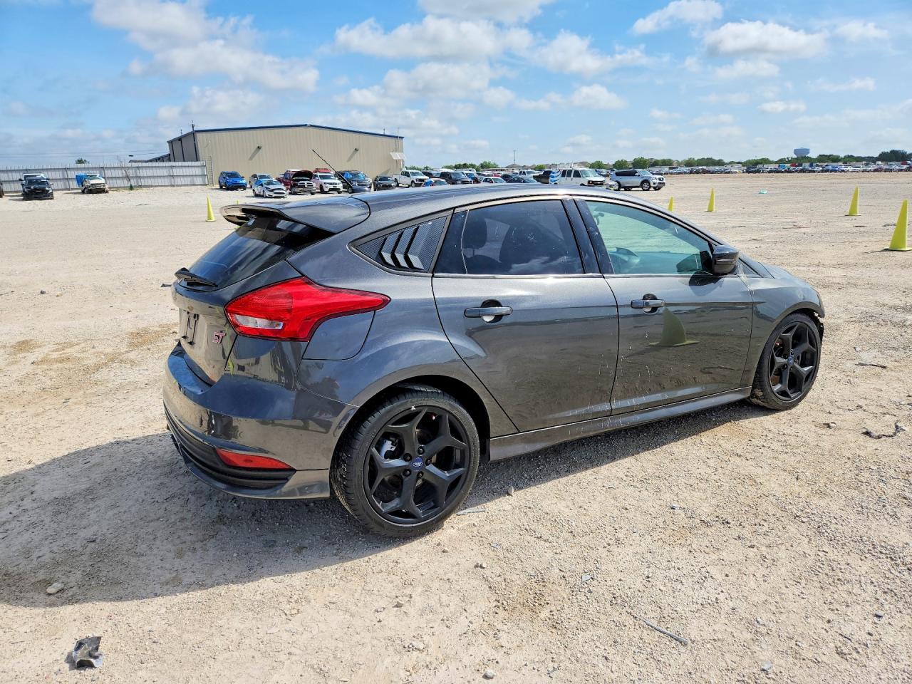 2015 Ford Focus St Gray vin: 1FADP3L94FL246393