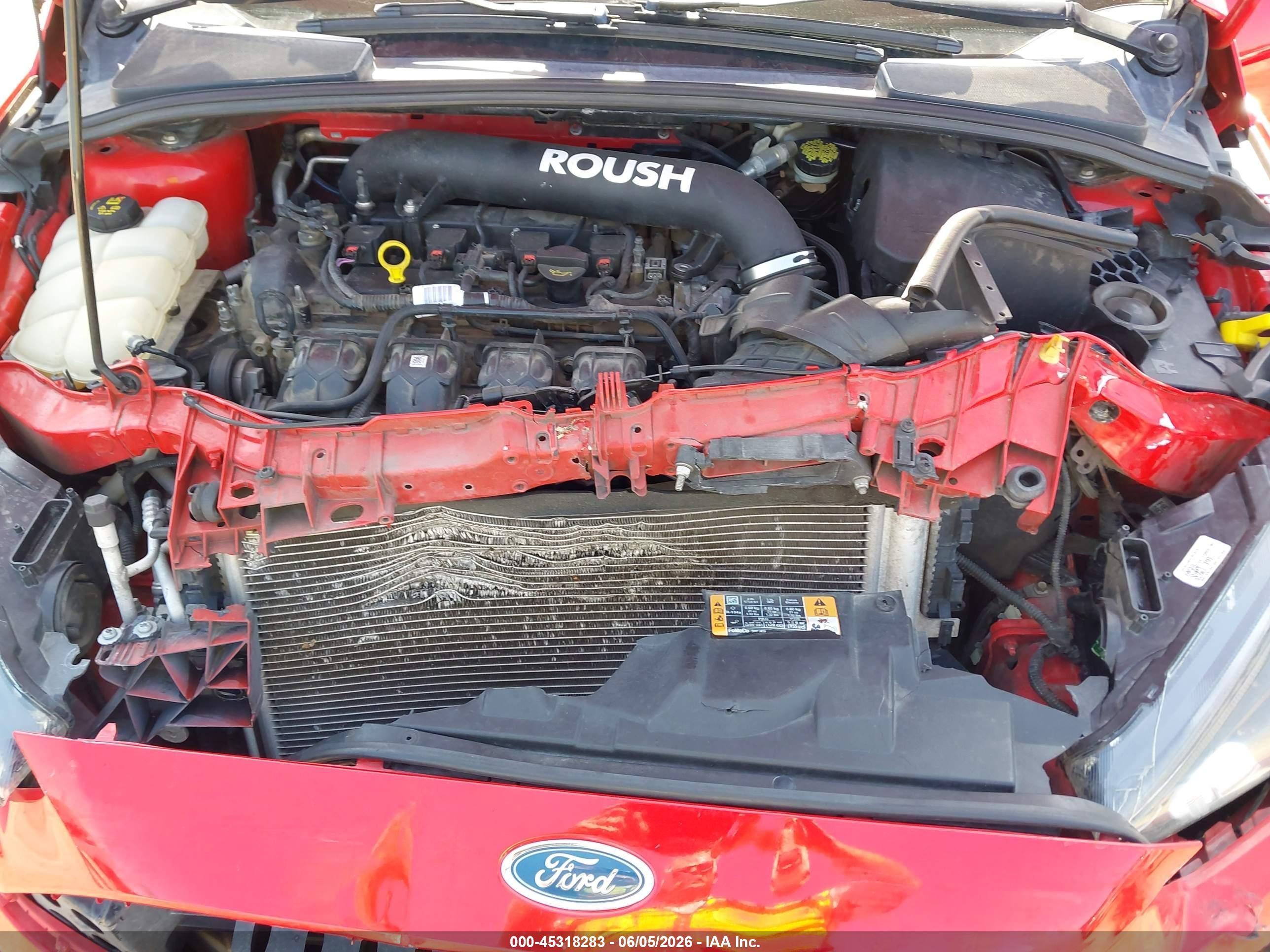 2015 Ford Focus St   Red vin: 1FADP3L94FL246412