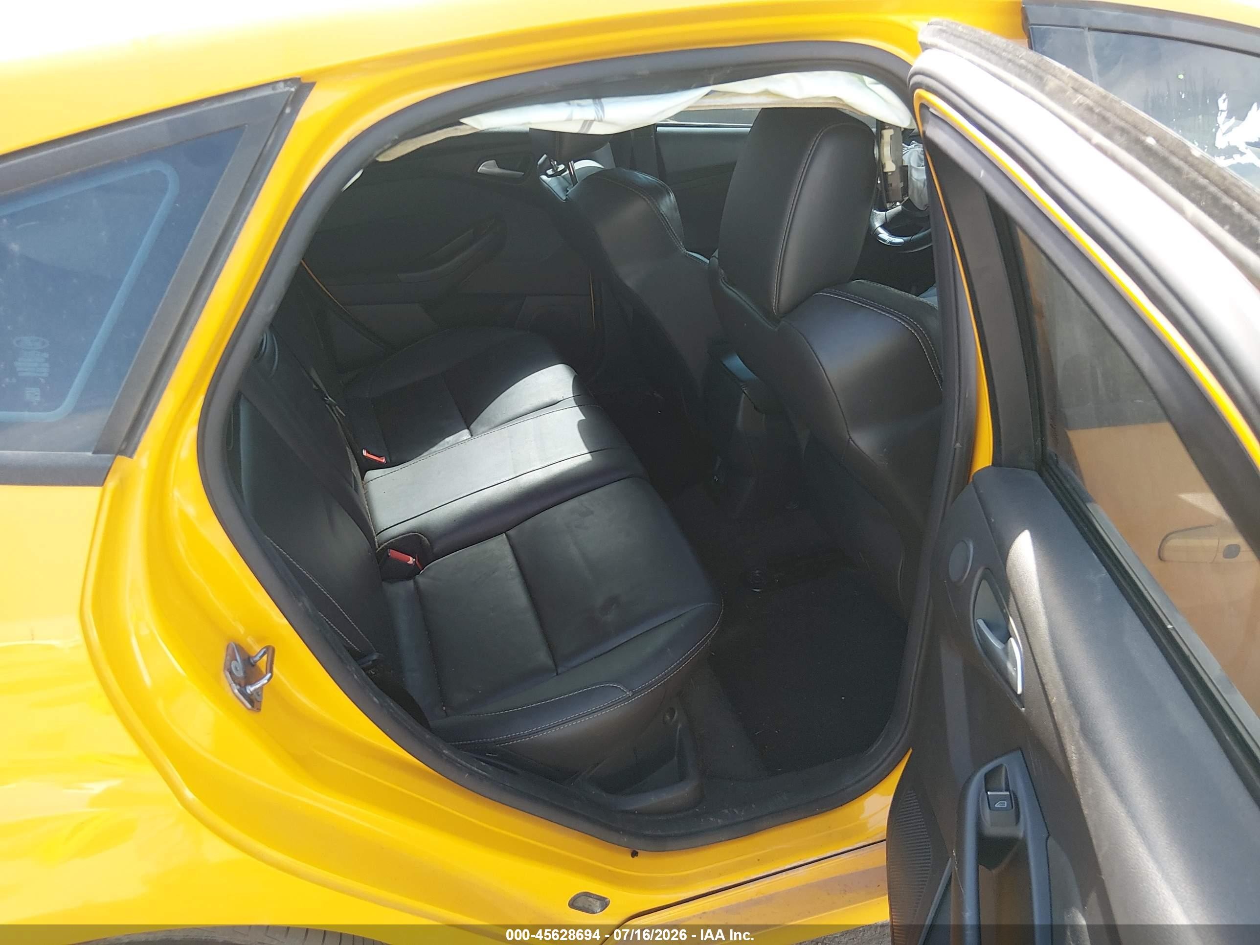 2013 Ford Focus St Желтый vin: 1FADP3L95DL234573