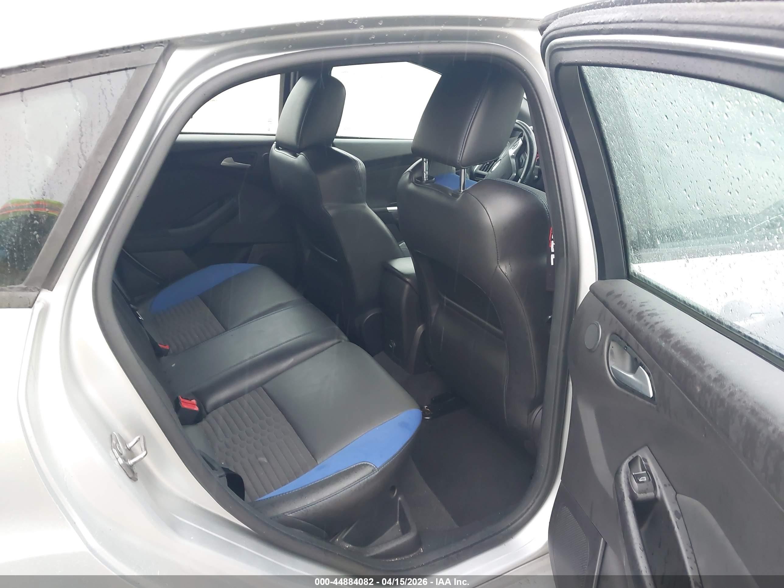 2013 Ford Focus St   Silver vin: 1FADP3L95DL348217
