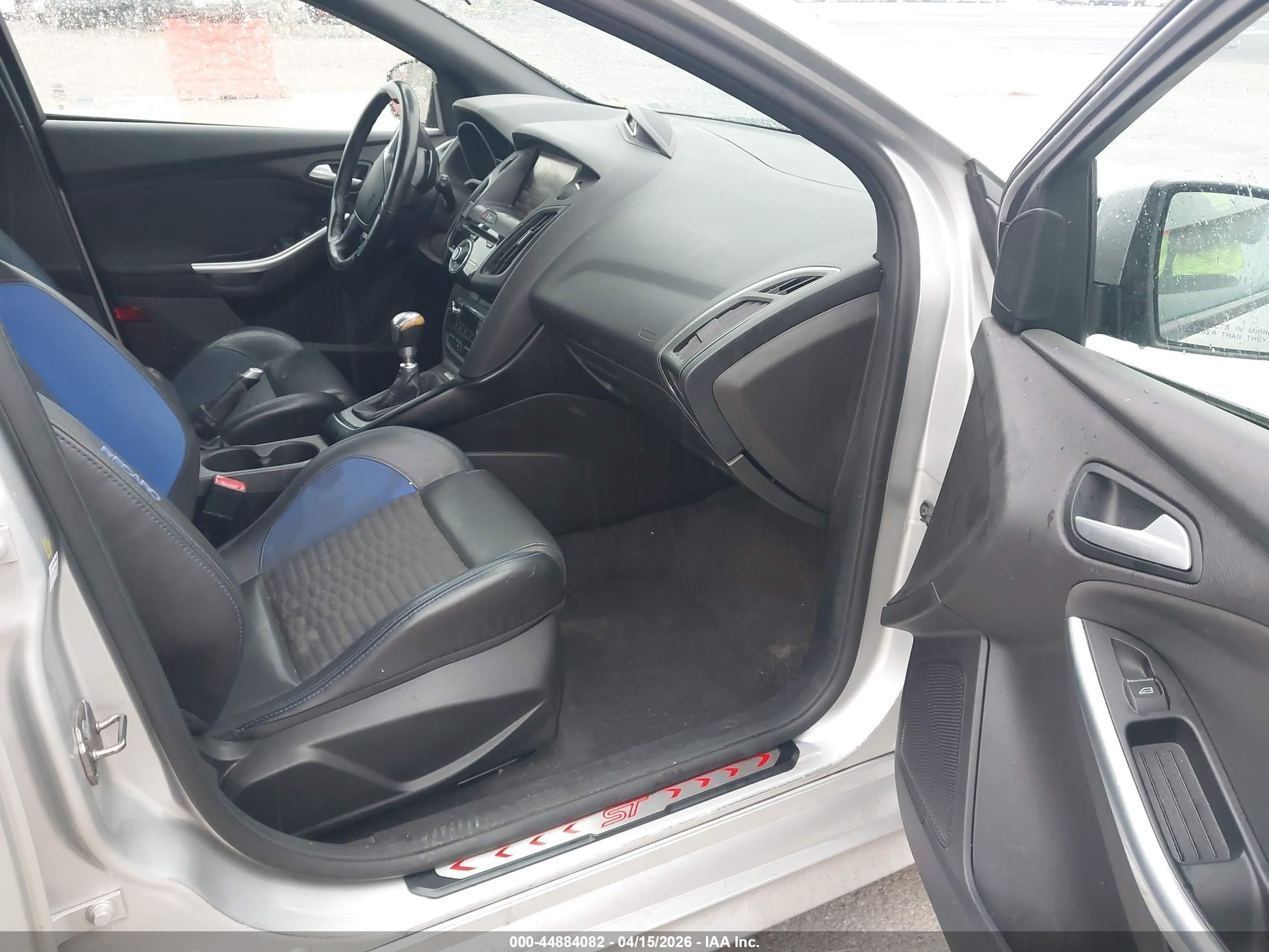 2013 Ford Focus St   Silver vin: 1FADP3L95DL348217