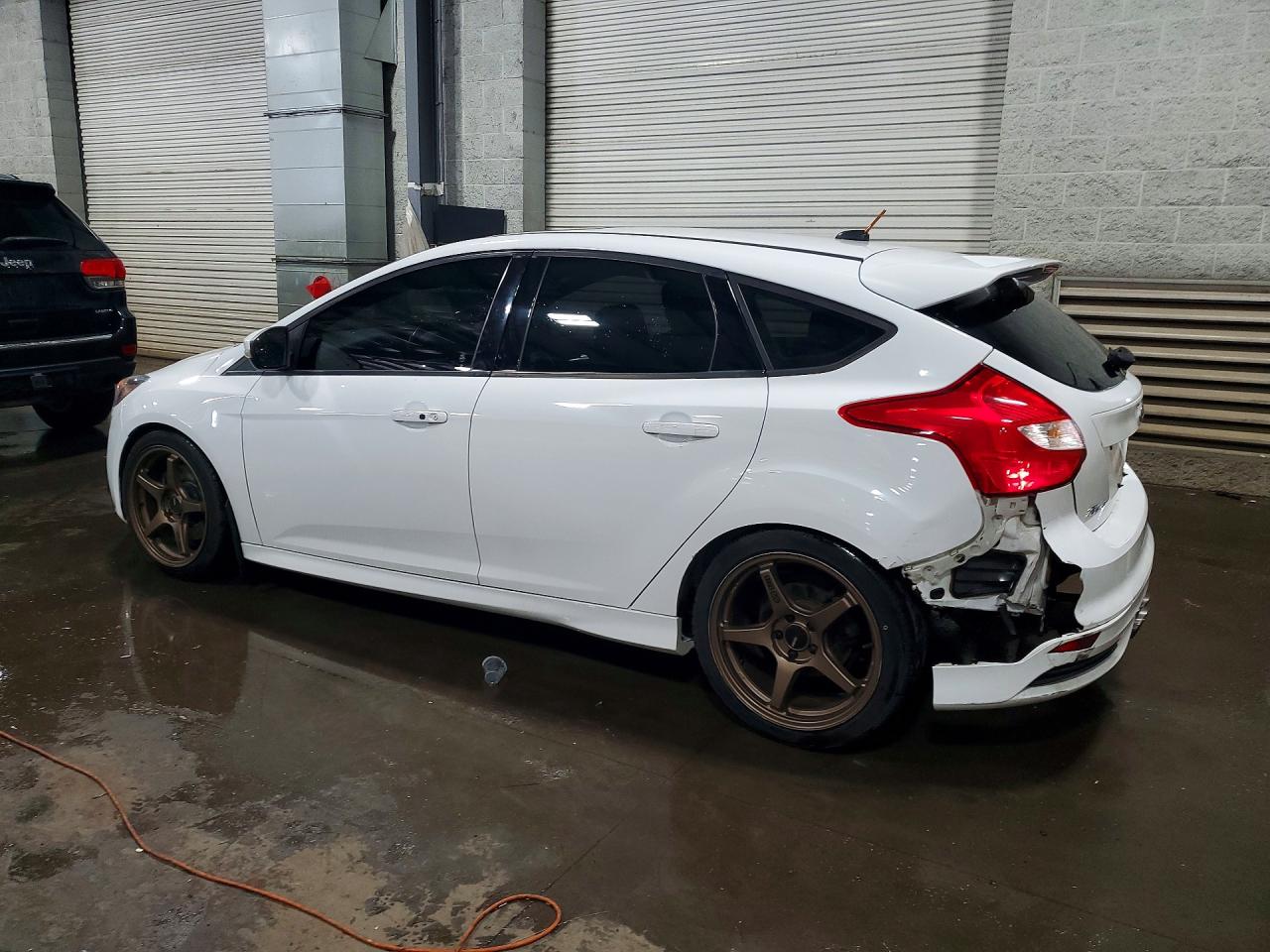 2014 Ford Focus St White vin: 1FADP3L95EL237295