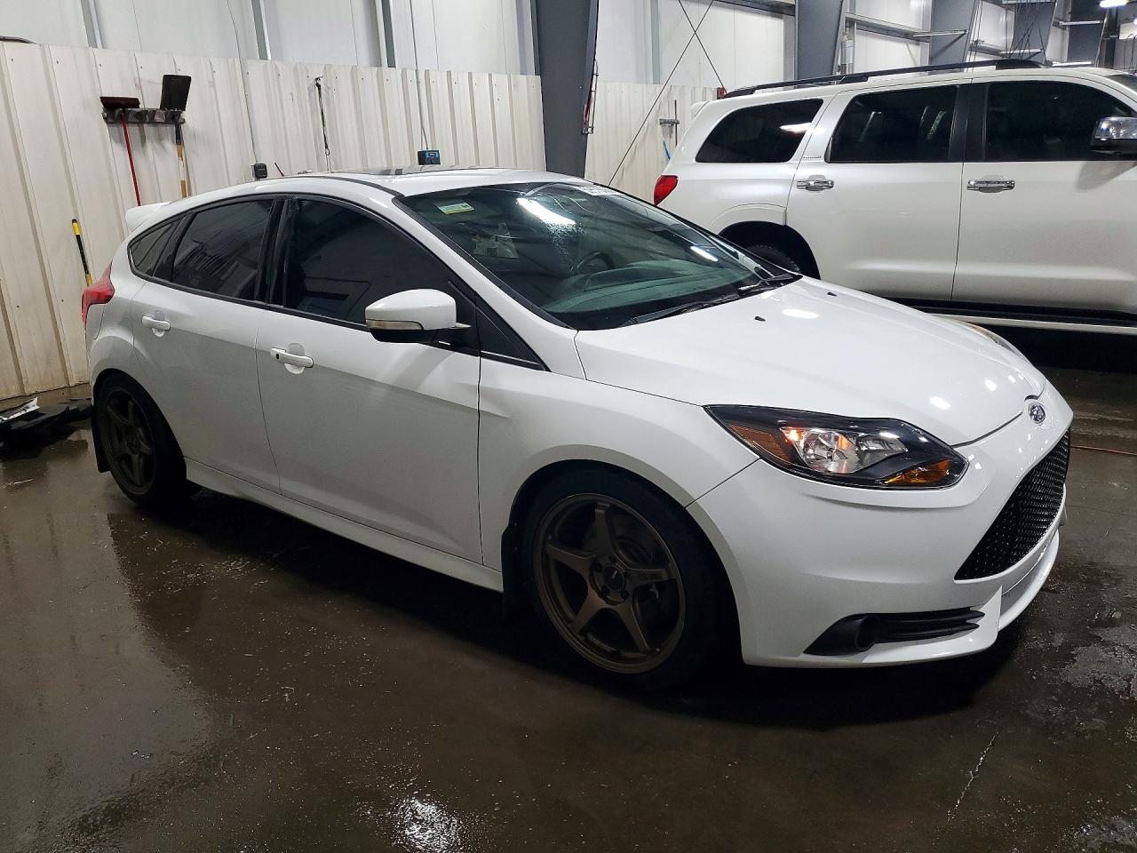 2014 Ford Focus St White vin: 1FADP3L95EL237295