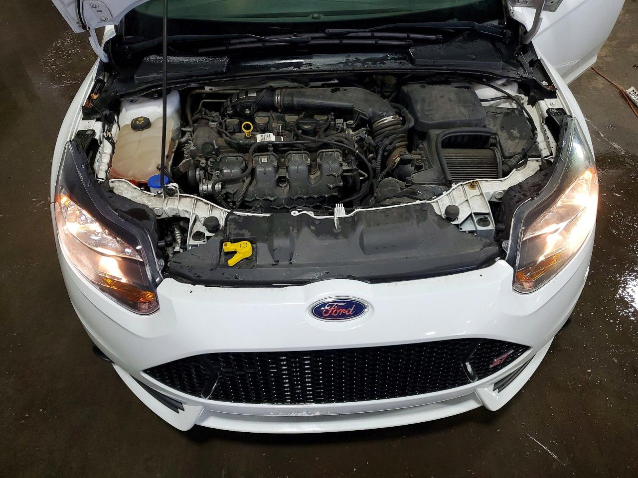 2014 Ford Focus St White vin: 1FADP3L95EL237295