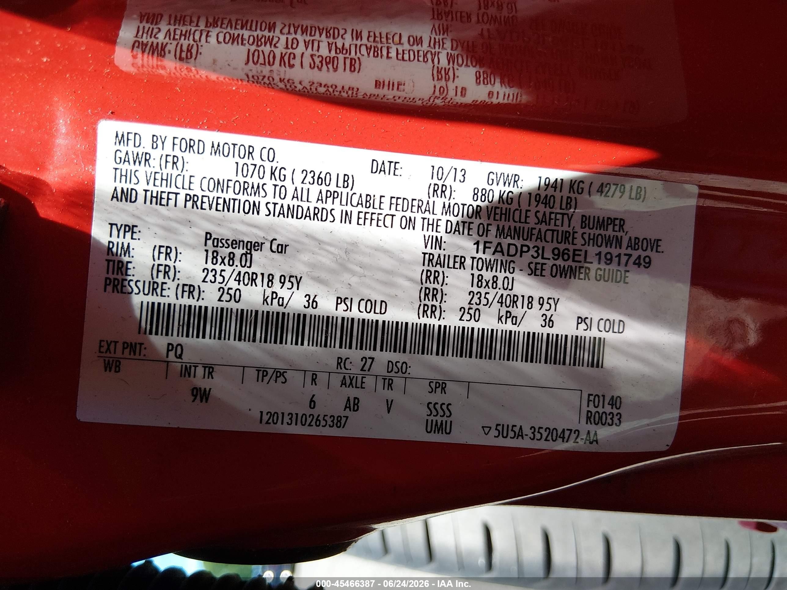 2014 Ford Focus   Red vin: 1FADP3L96EL191749
