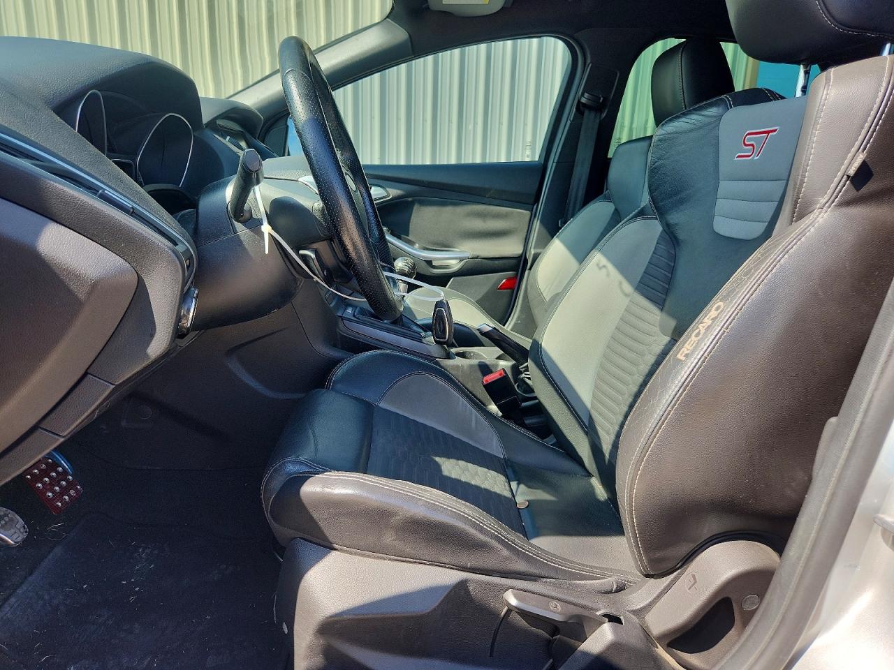 2014 Ford Focus St Серебряный vin: 1FADP3L96EL229528
