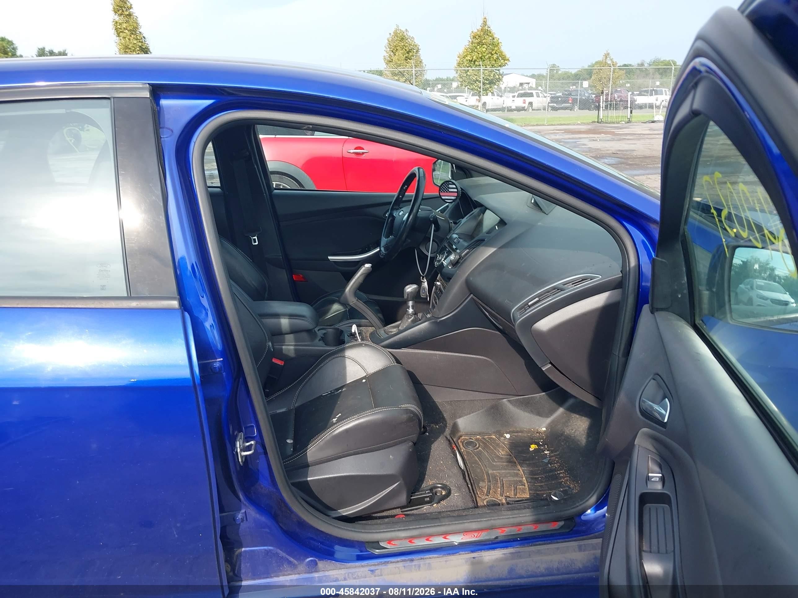 2014 Ford Focus St   Blue vin: 1FADP3L96EL338507