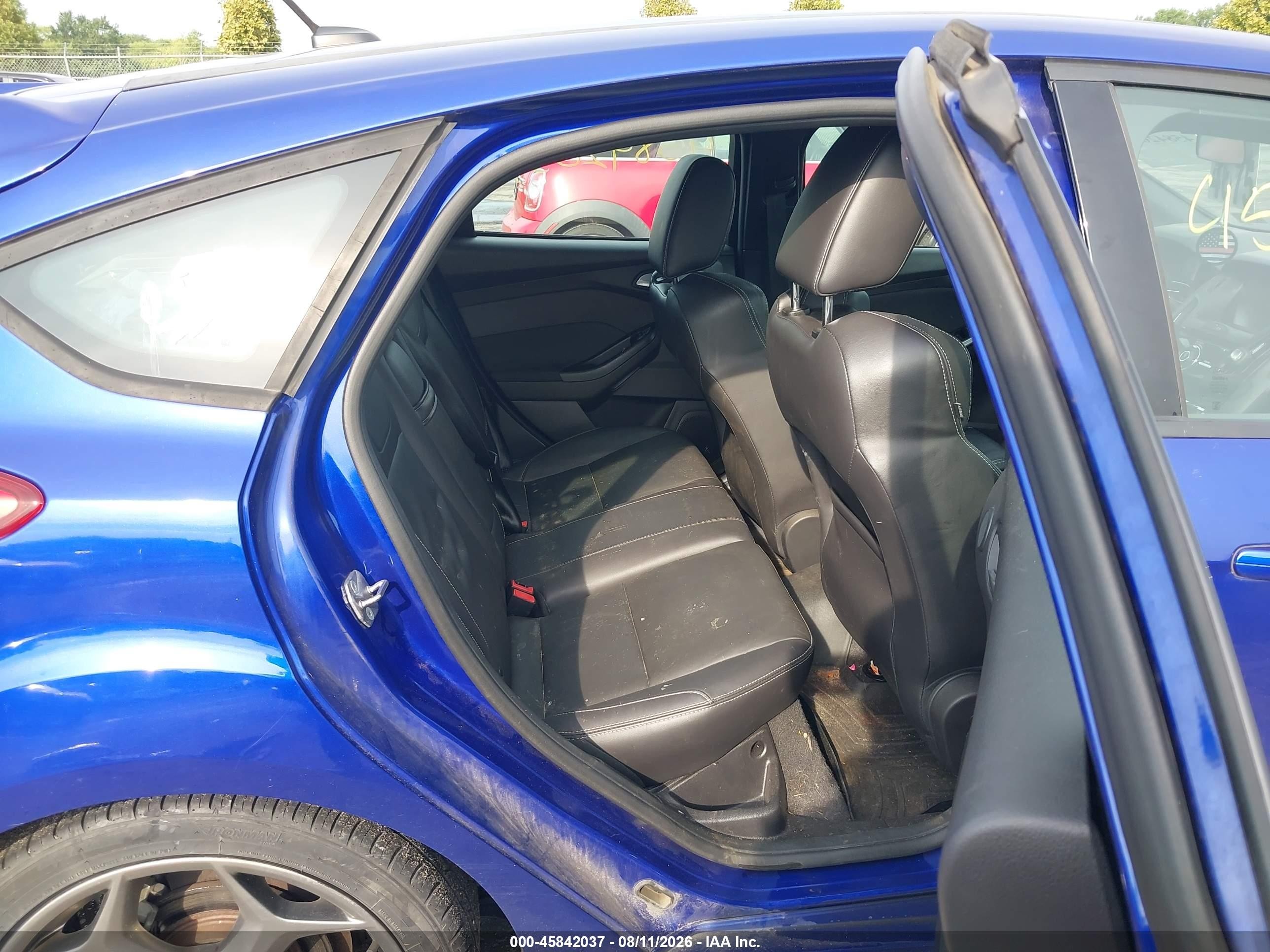2014 Ford Focus St   Blue vin: 1FADP3L96EL338507