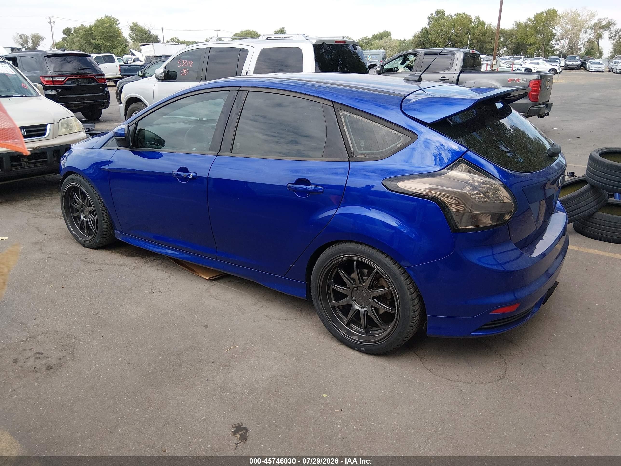 2014 Ford Focus St   Blue vin: 1FADP3L96EL373595