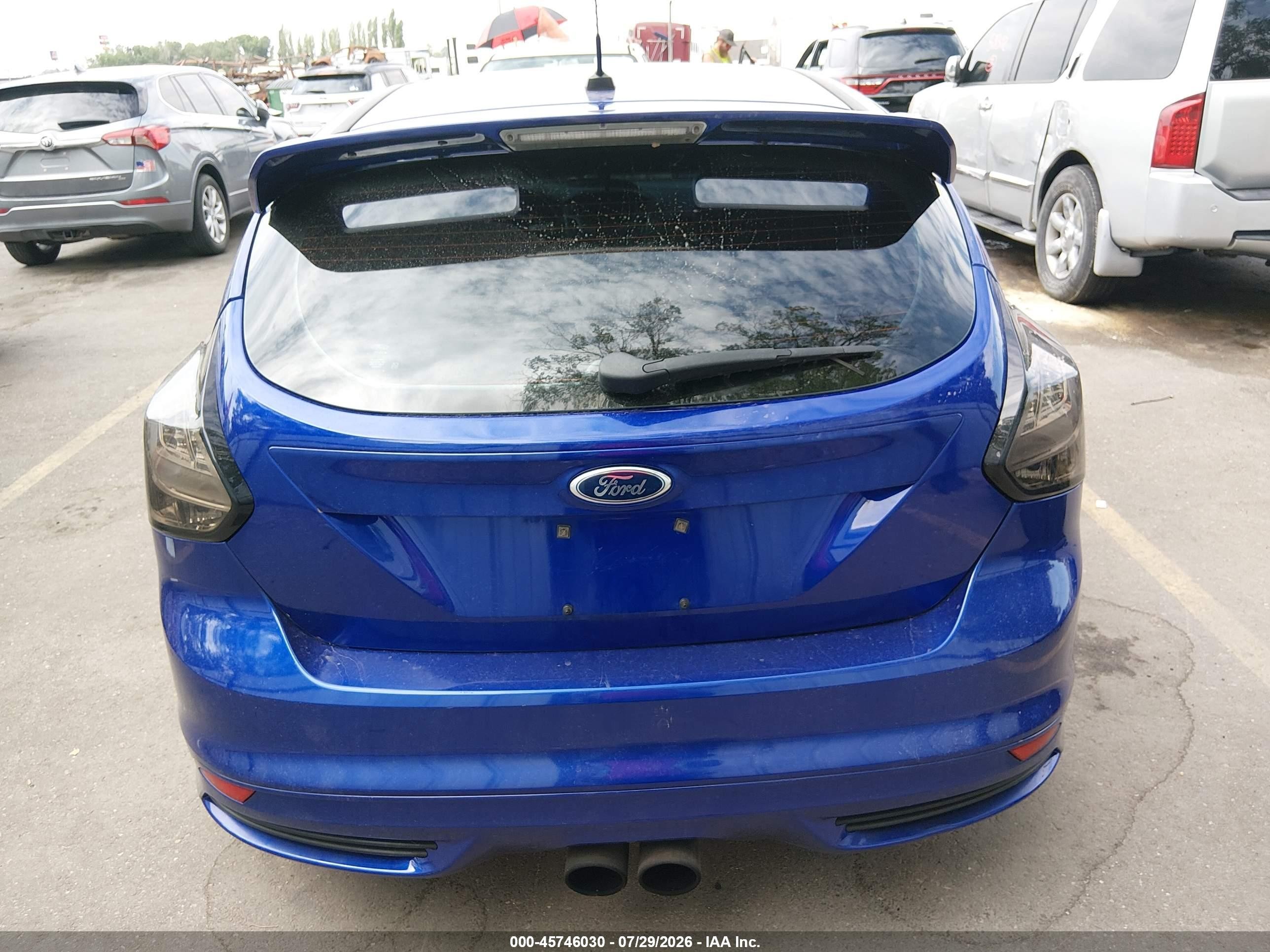 2014 Ford Focus St   Blue vin: 1FADP3L96EL373595