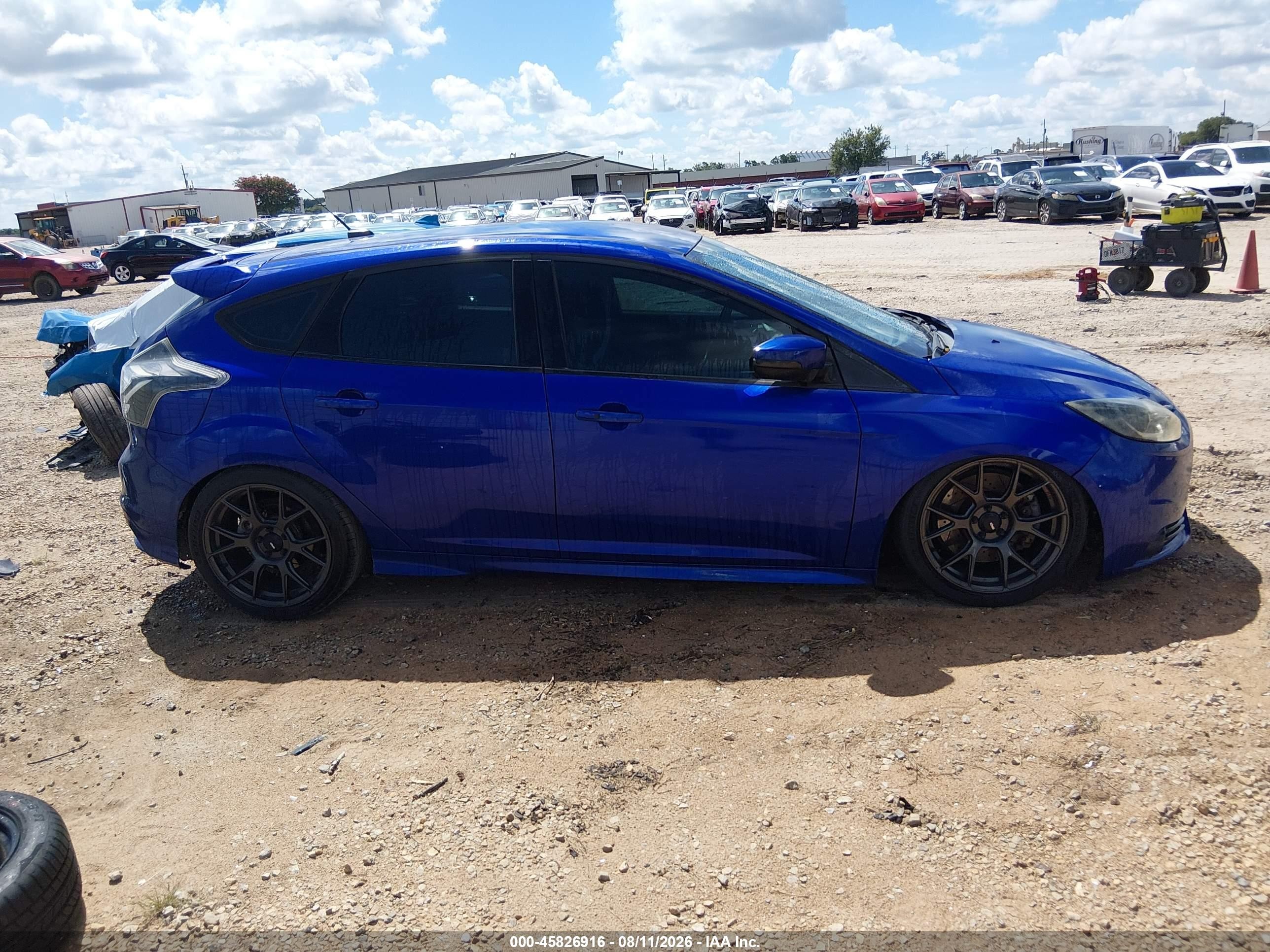 2014 Ford Focus St   Blue vin: 1FADP3L96EL427204