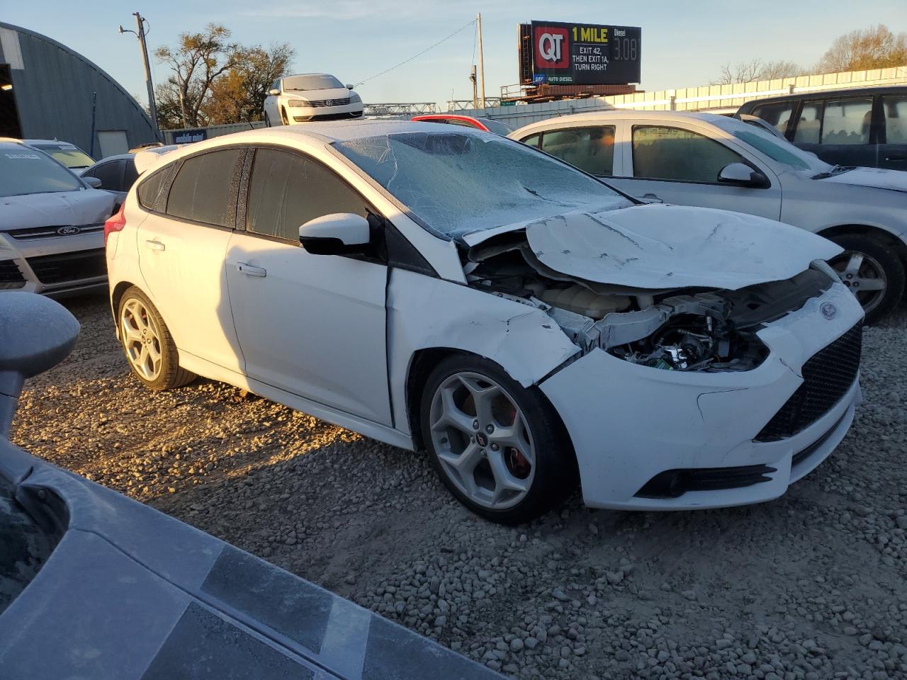 2014 Ford Focus St White vin: 1FADP3L96EL463149