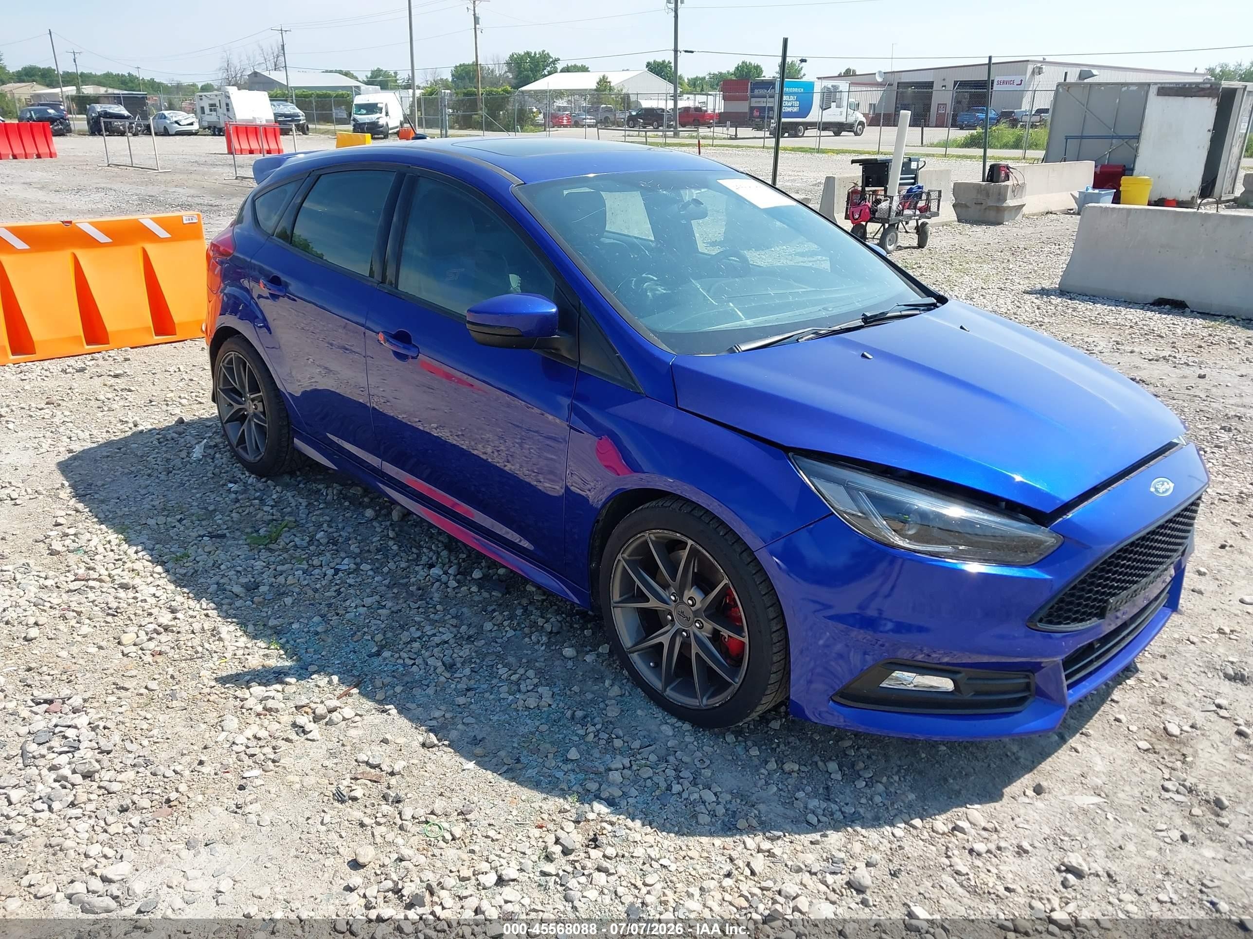 2015 Ford Focus St   Blue vin: 1FADP3L96FL229000