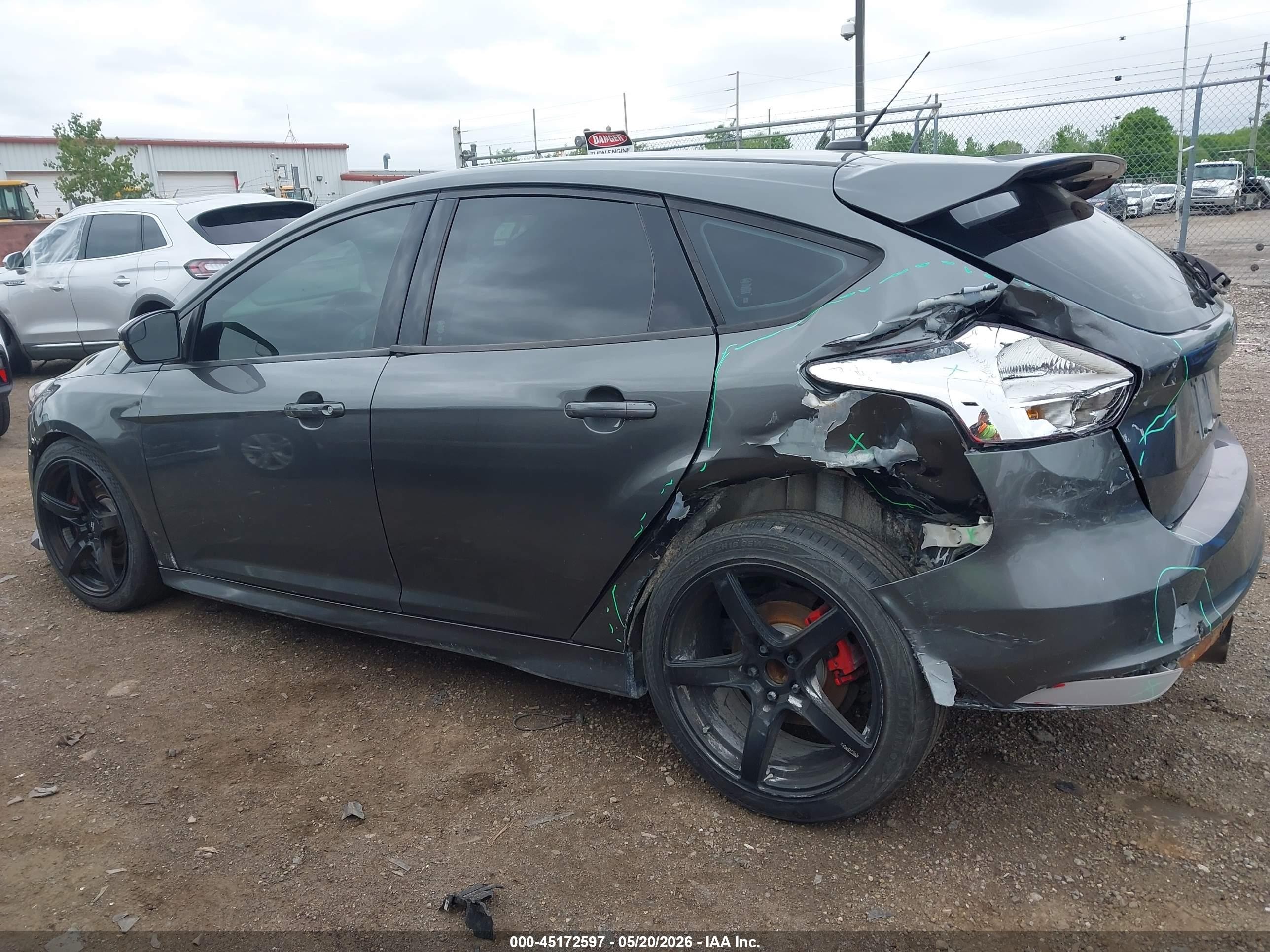 2015 Ford Focus St   Gray vin: 1FADP3L96FL387255