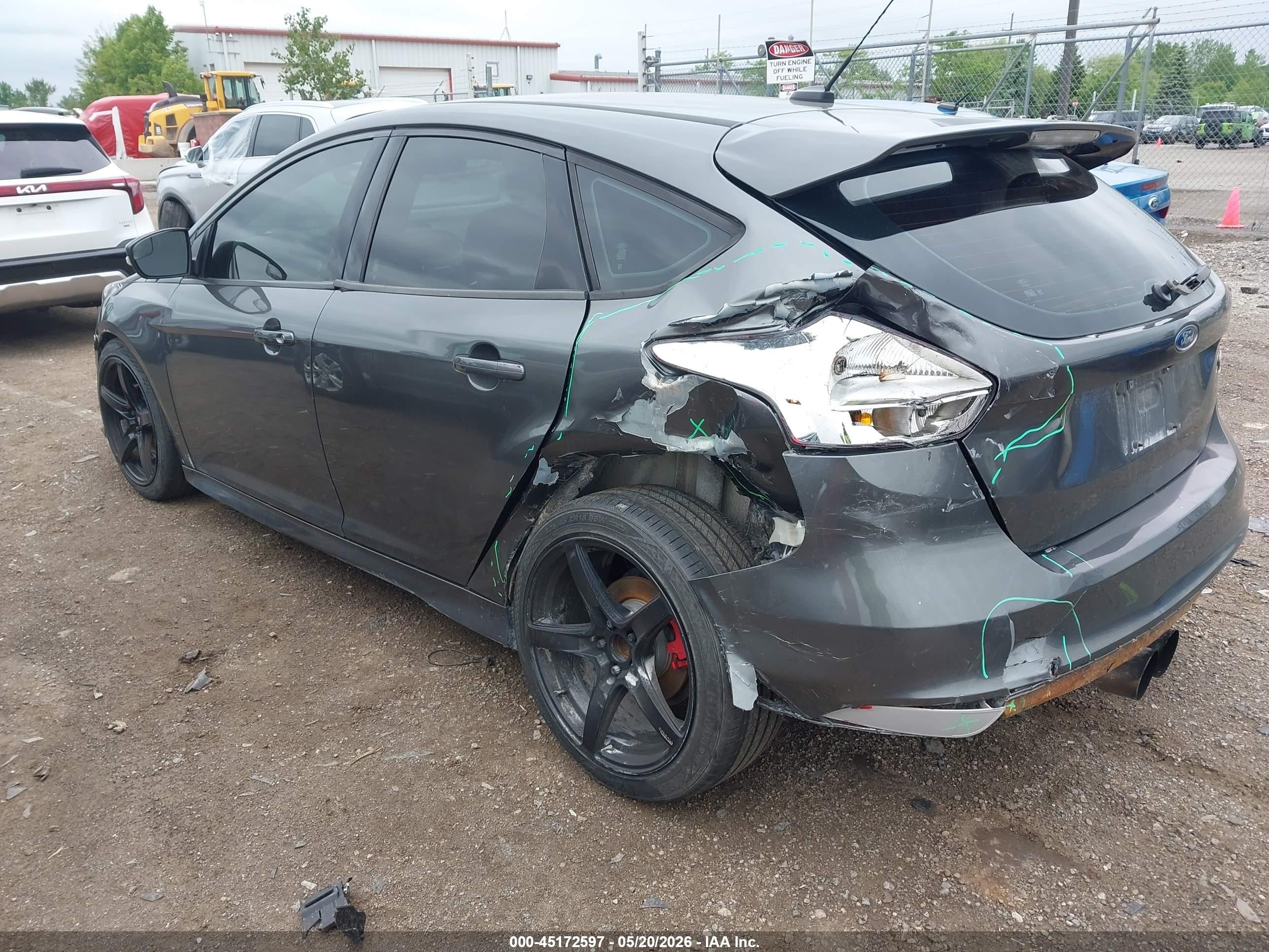 2015 Ford Focus St   Gray vin: 1FADP3L96FL387255