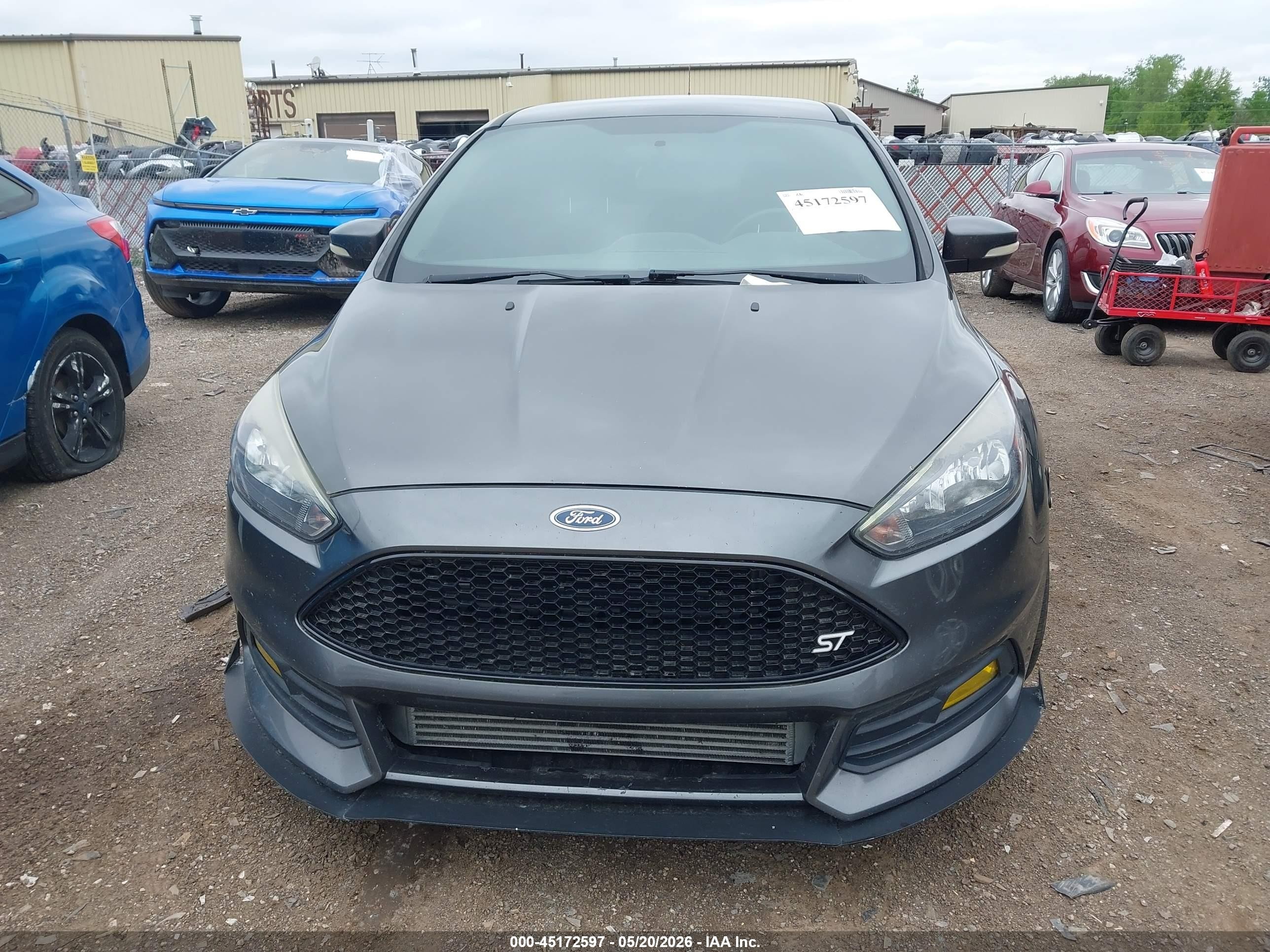 2015 Ford Focus St   Gray vin: 1FADP3L96FL387255