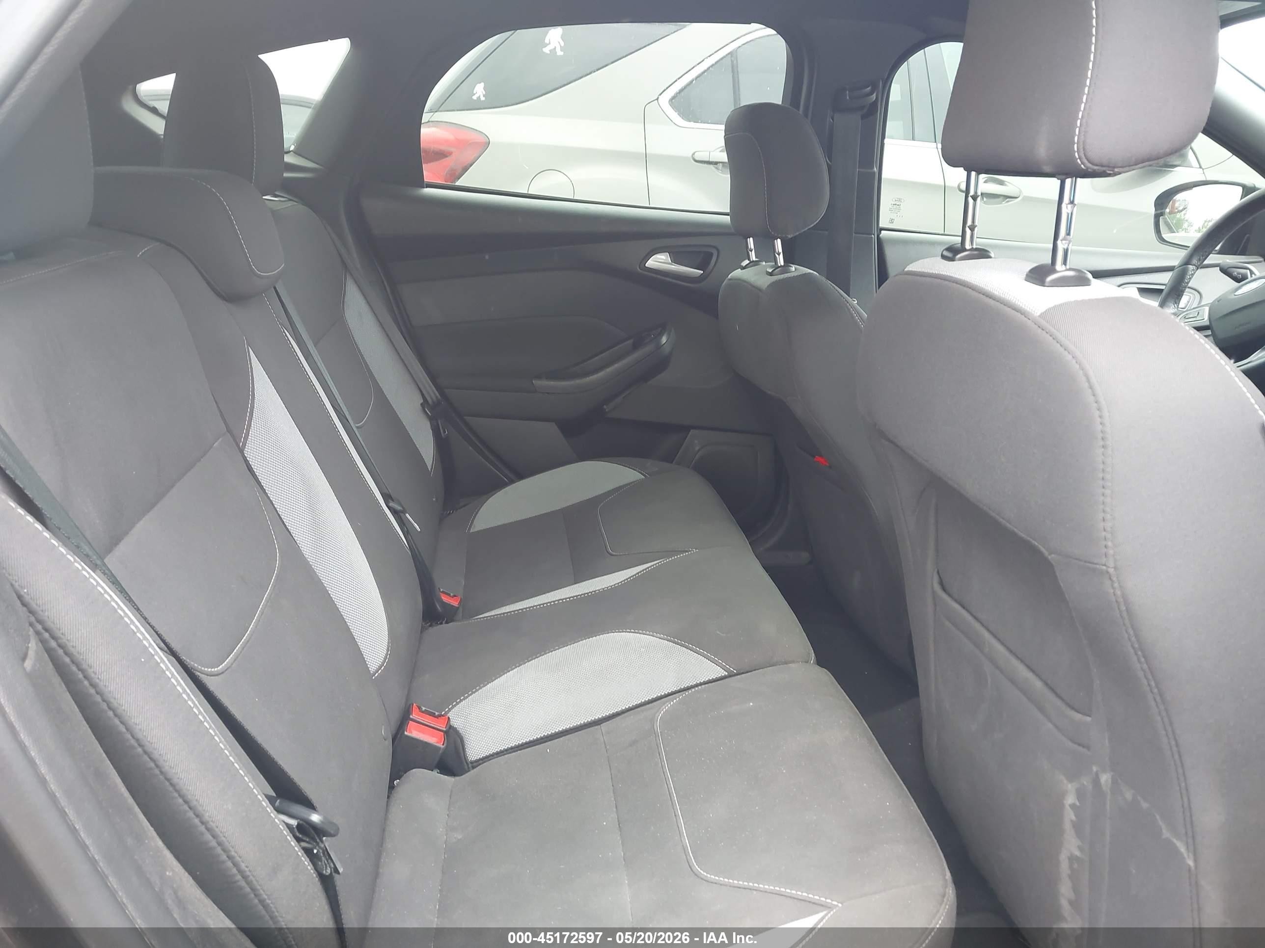2015 Ford Focus St   Gray vin: 1FADP3L96FL387255